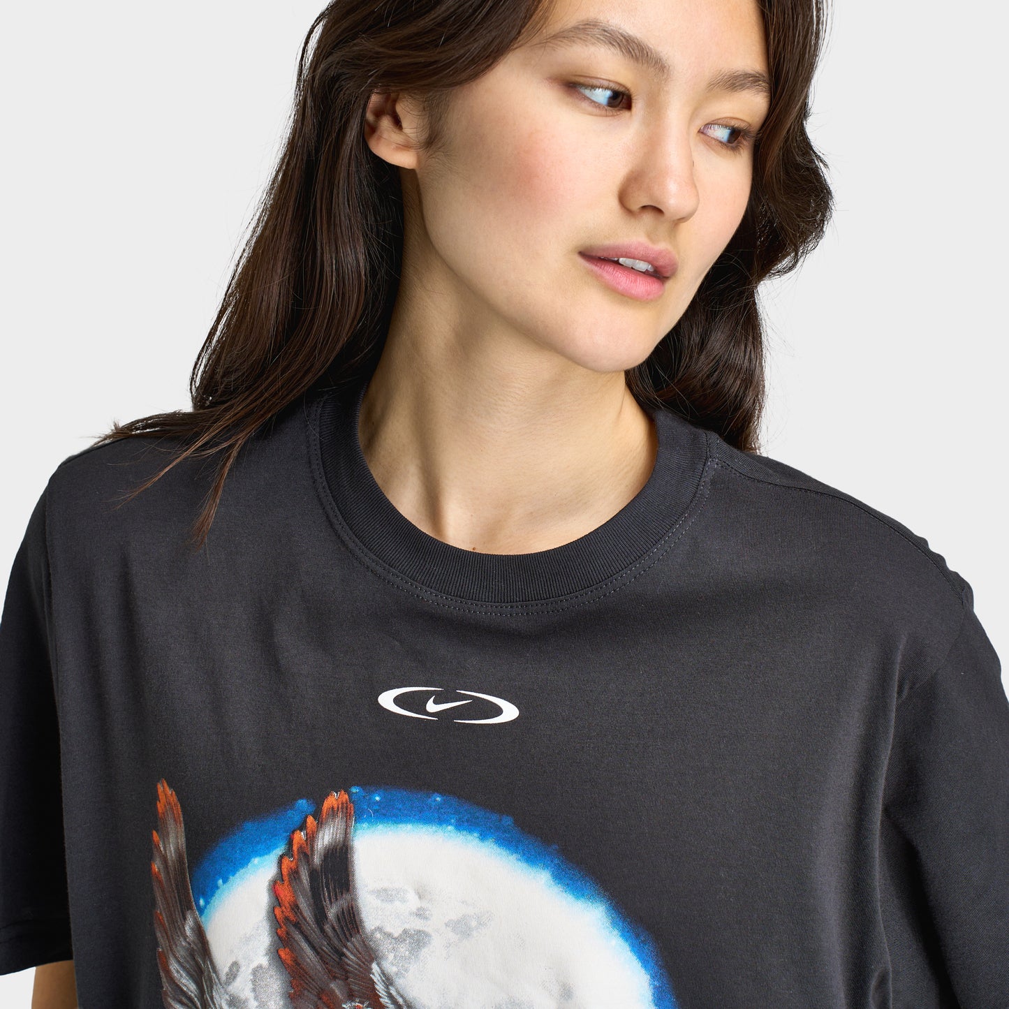 Nike Sportswear Femmes Essentiels « Boyfriend Soaring » T-Shirt Off Noir / Blanc