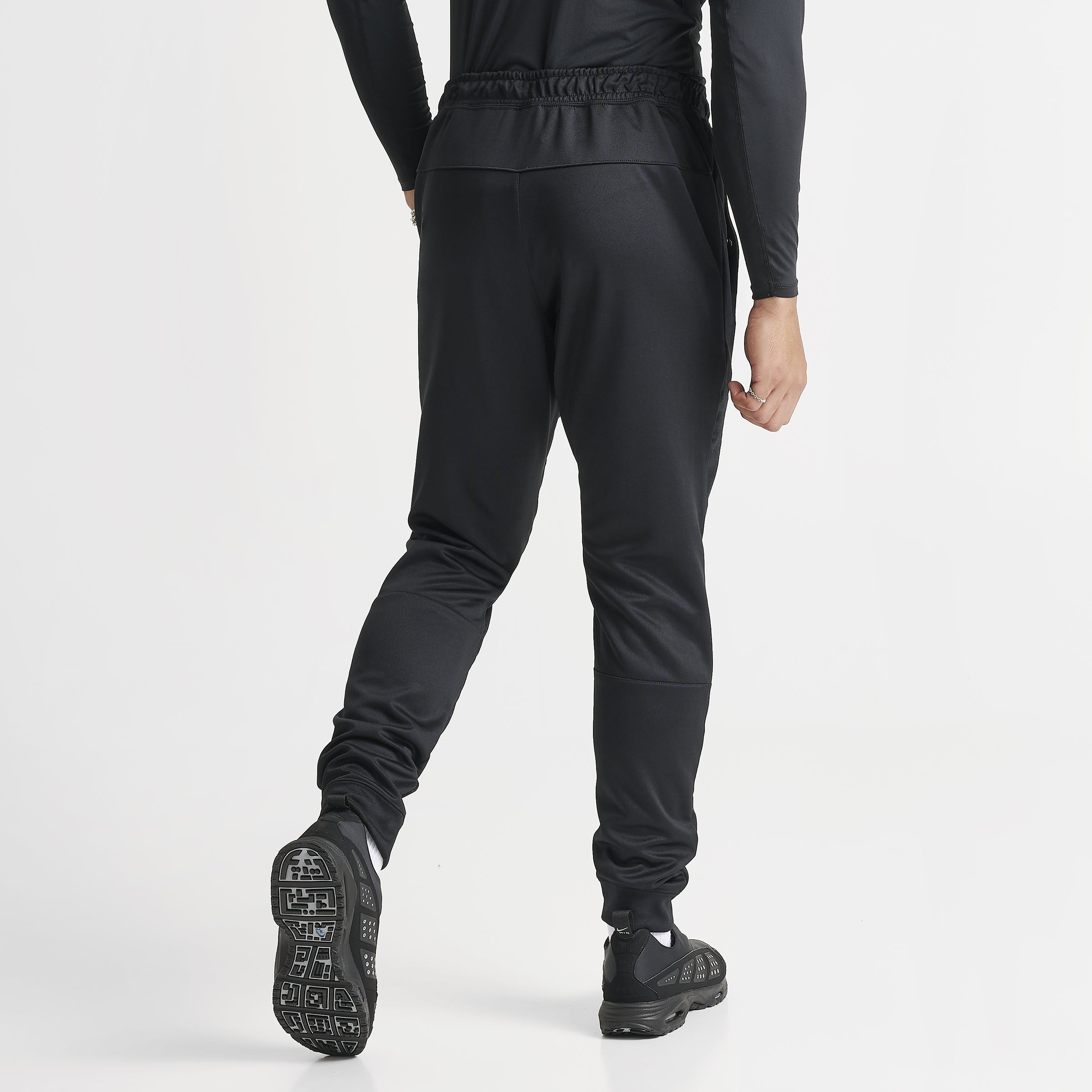 nike air max black joggers