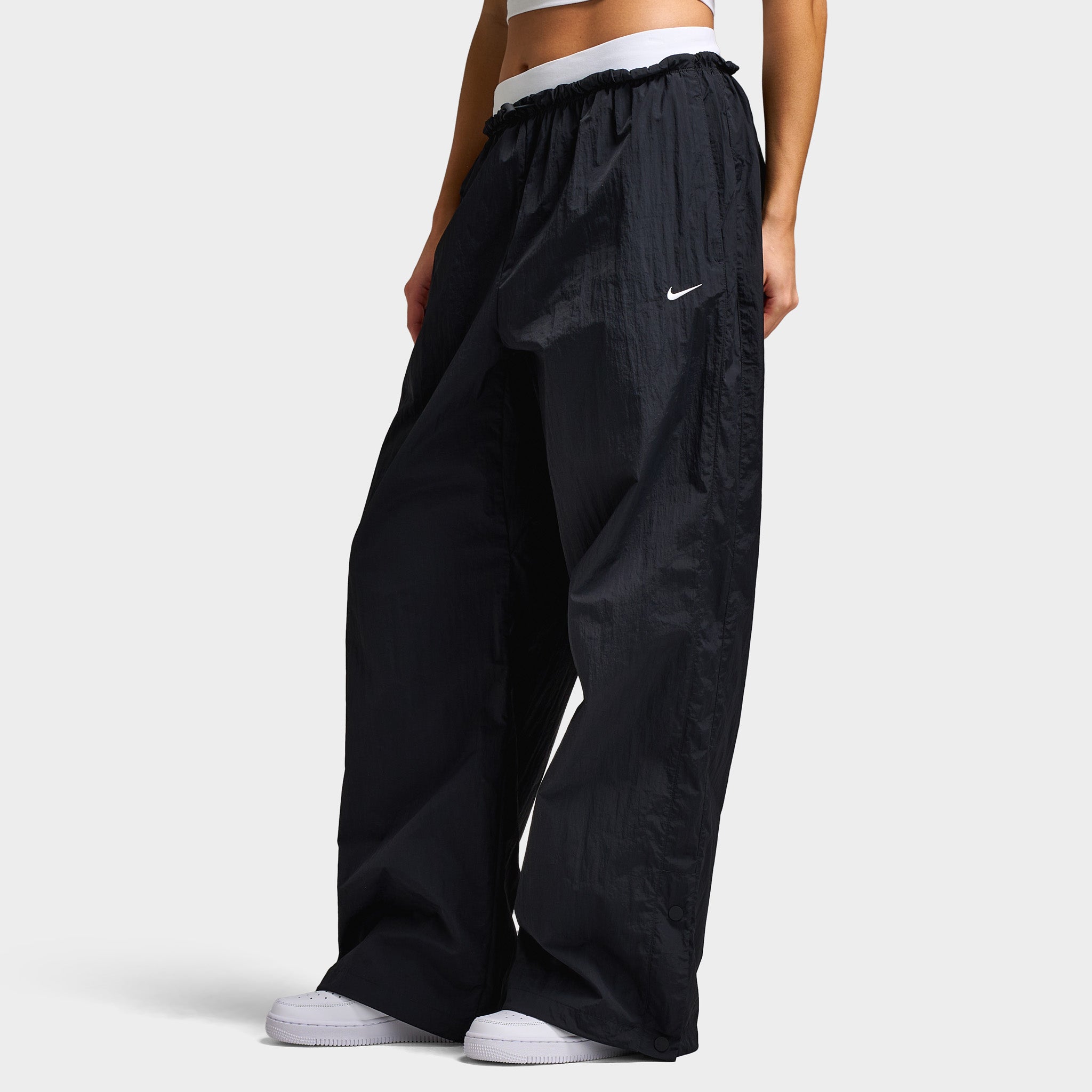 Nike Sportswear Women's Parachute Highrise Pants Black / Chalk