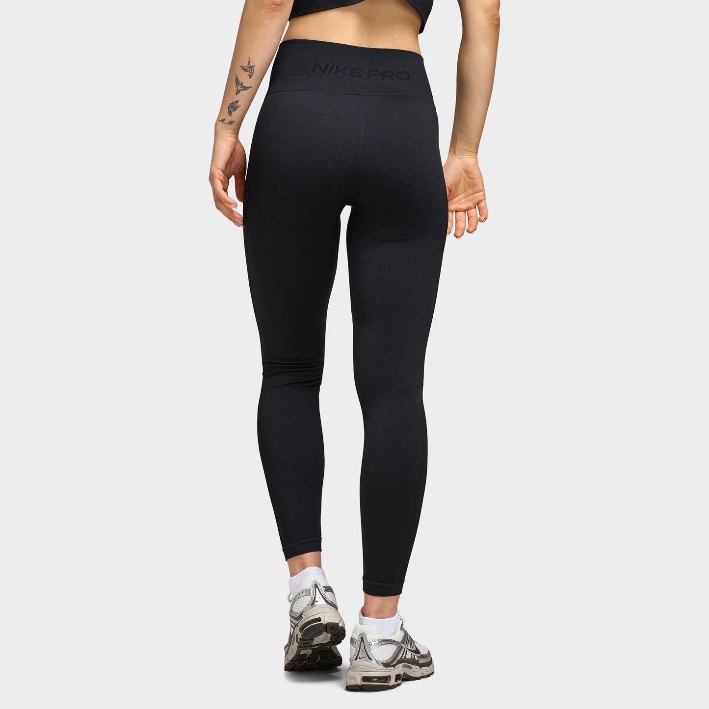 Nike Pro Dry Fit Seamless Legging 7/8 taille haute pour femmes / Noir