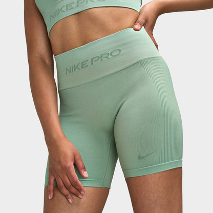 Nike Women's Seamless High Rise 5" Shorts / Steam