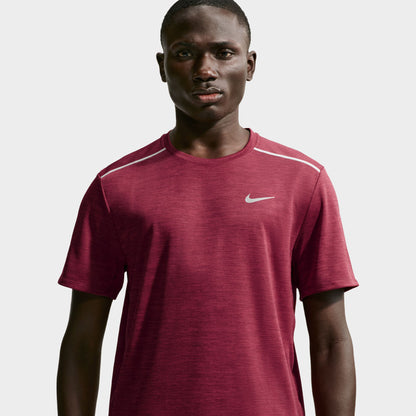 Nike Dri-FIT UV Miler T-shirt / Rouge Résistant