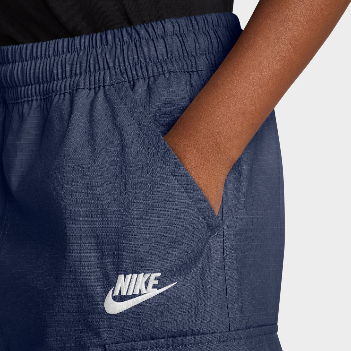 Nike Sportswear Juniors'  Club Woven Cargo Shorts / Midnight Navy