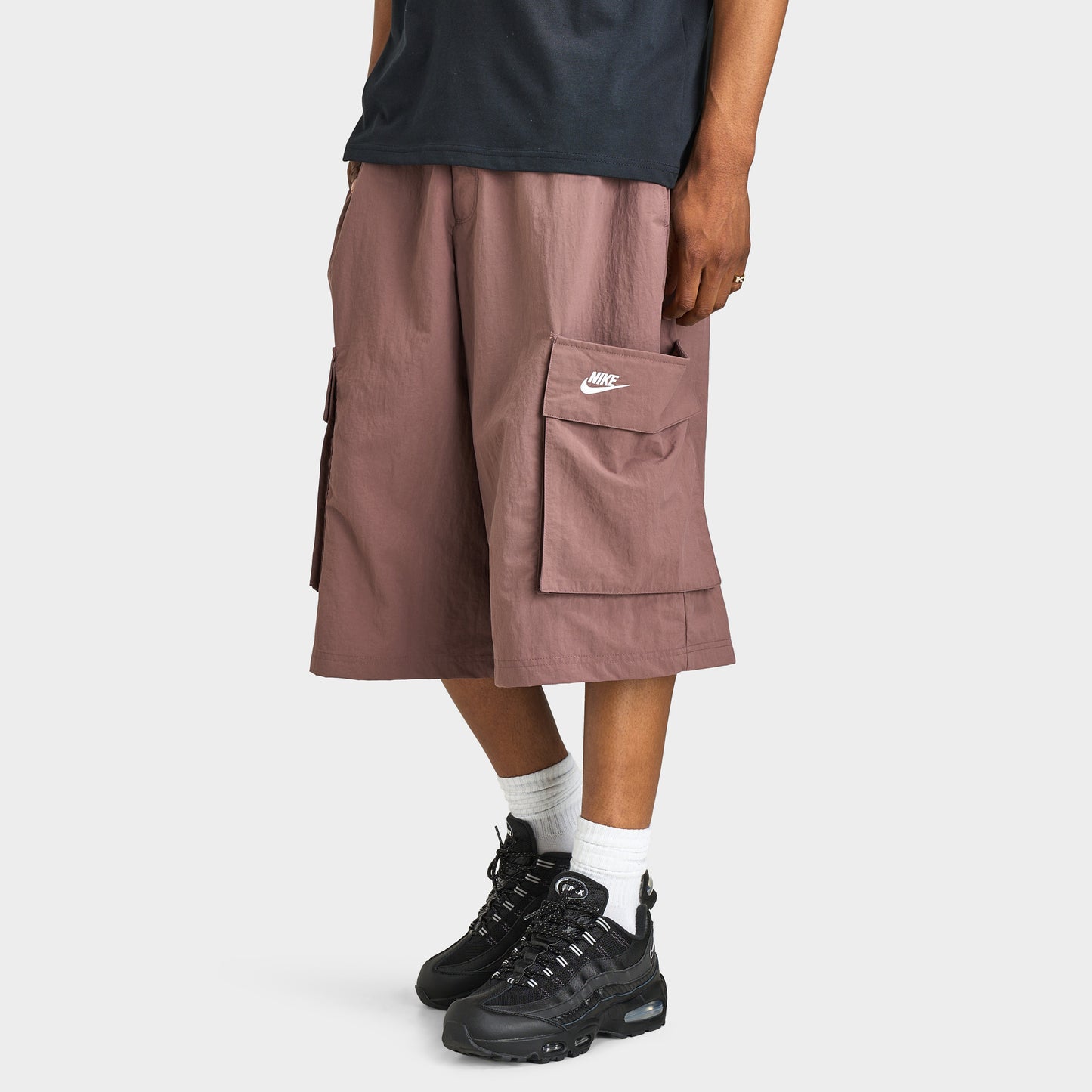 Nike Club Cargo Shorts / Tattoo / White