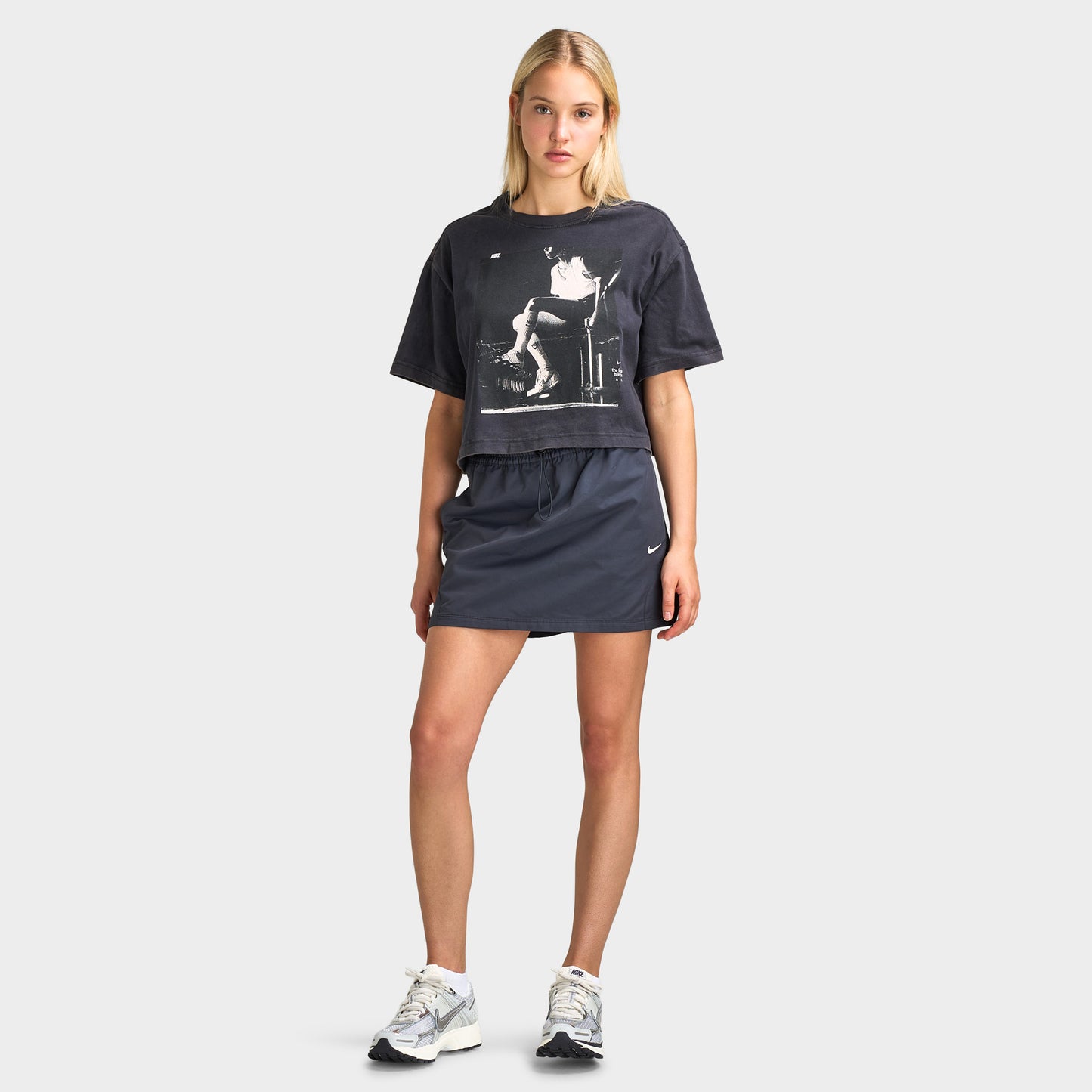 Nike Women's Basketball Photo Crop Tee Black / White