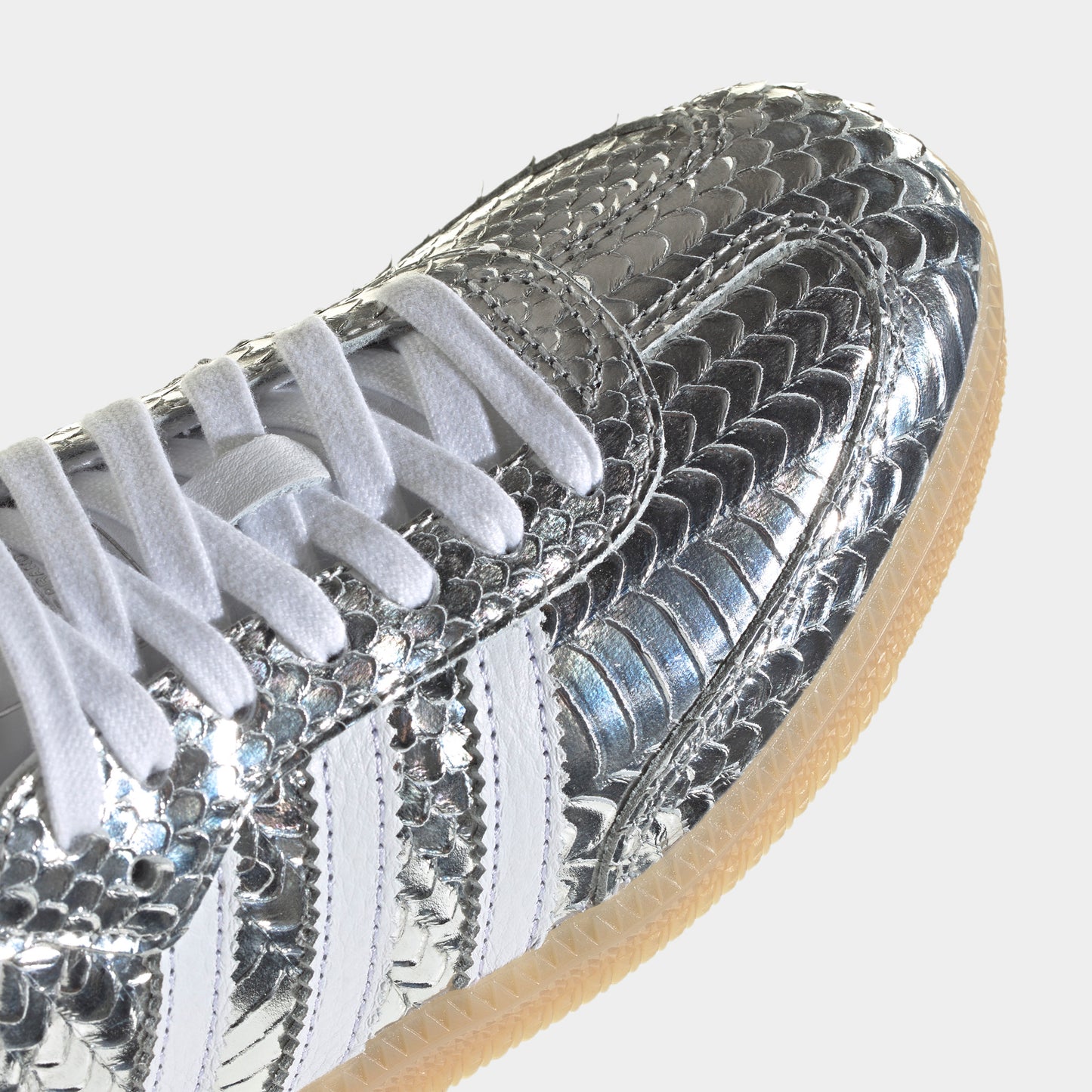 adidas Women's Samba Silver Metallic / White - Gum