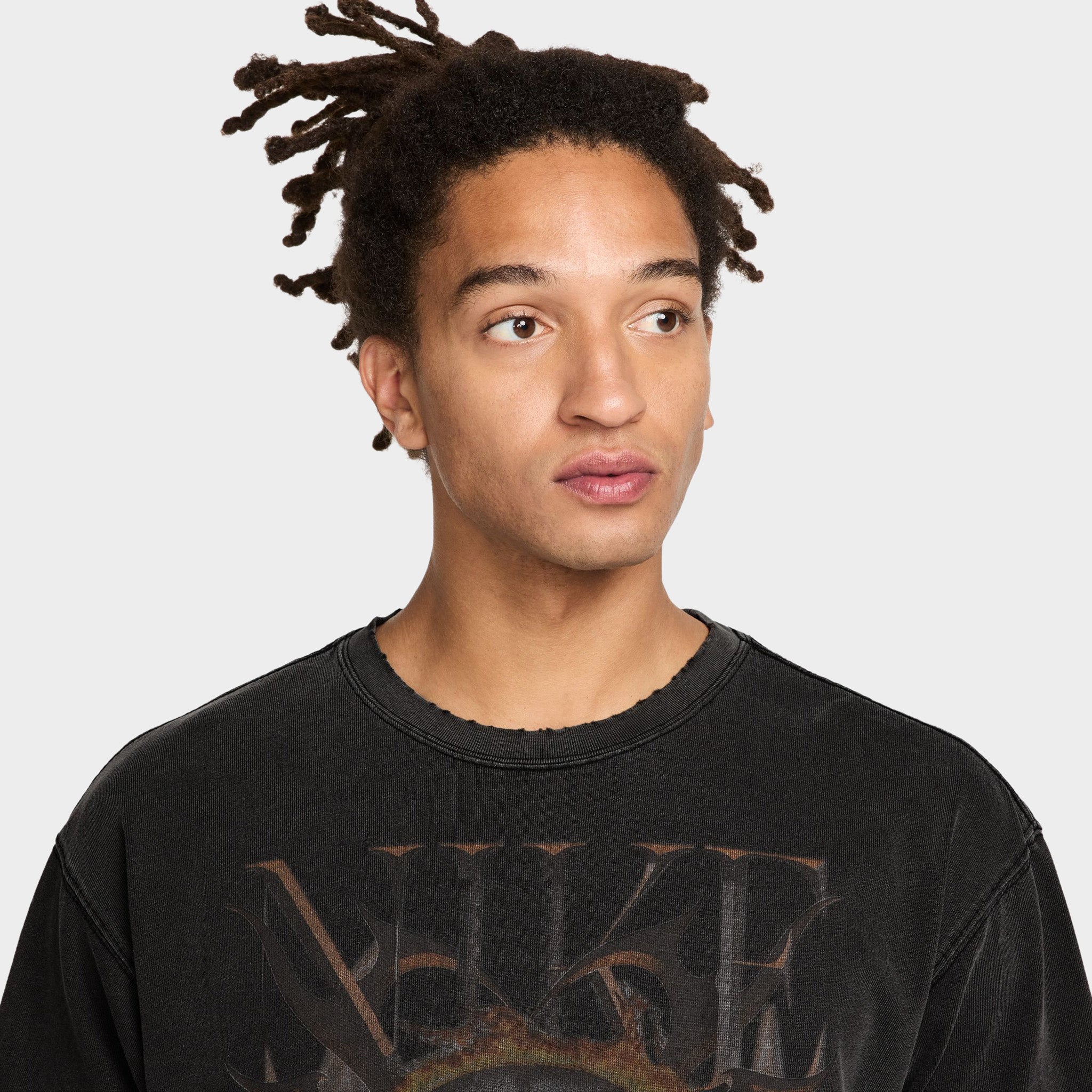Number_M200 Nike Graphic Tee M90 OC Loose F1 / Black – JD Sports