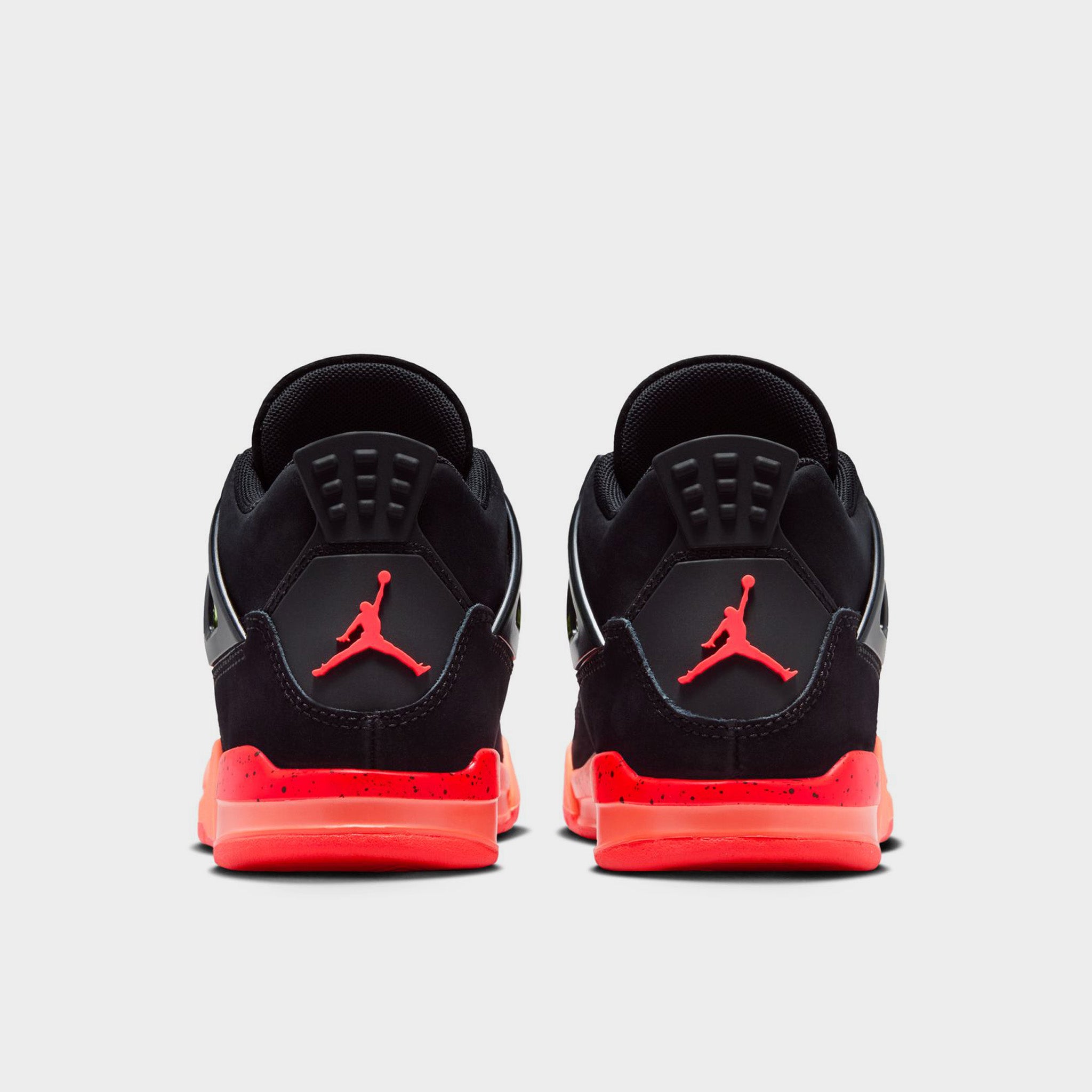 Jordan 4 KSA Retro PS Black / Infrared 23 - Bright Mango – JD Sports