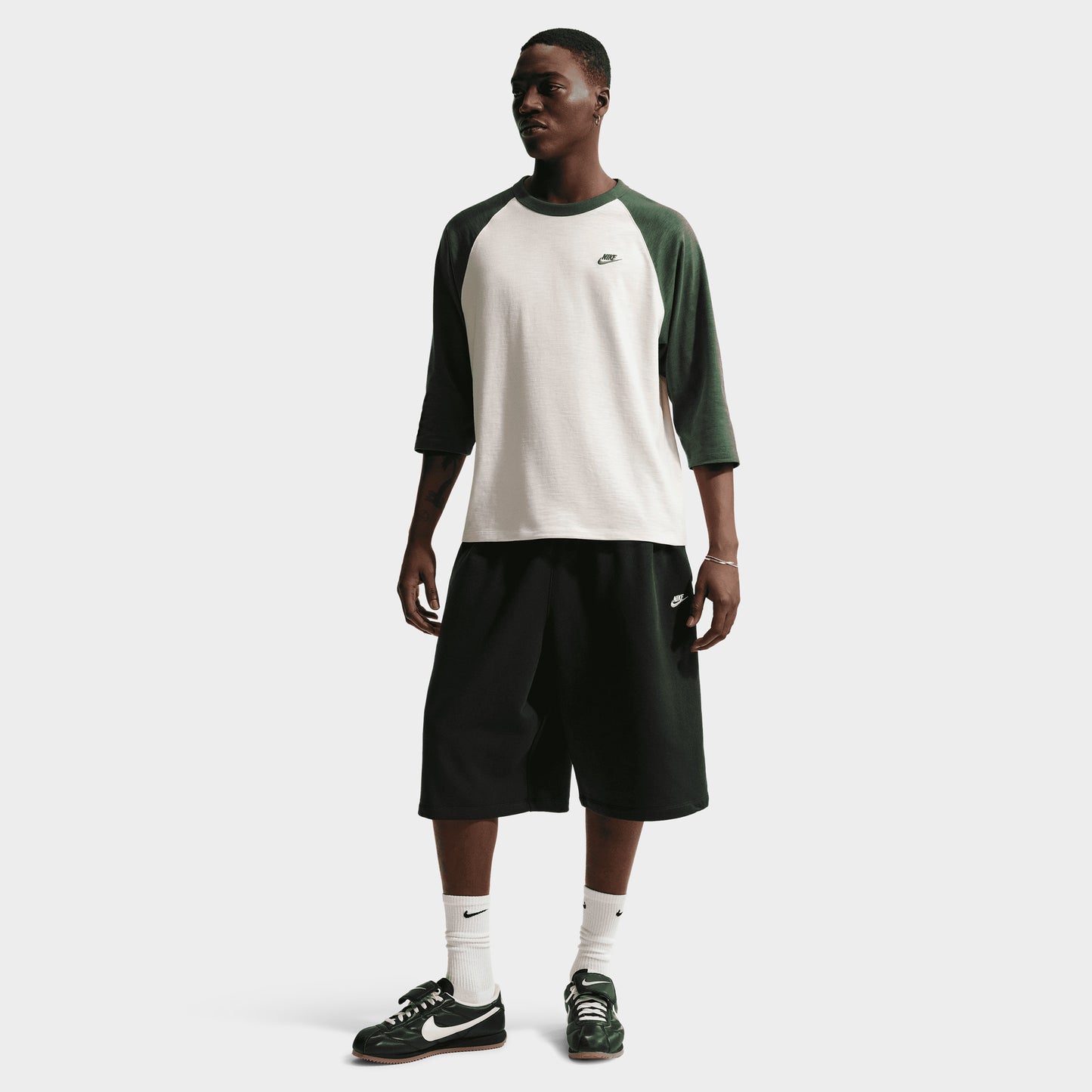 Nike Club Fleece OS Short / Noir / Noir / Blanc