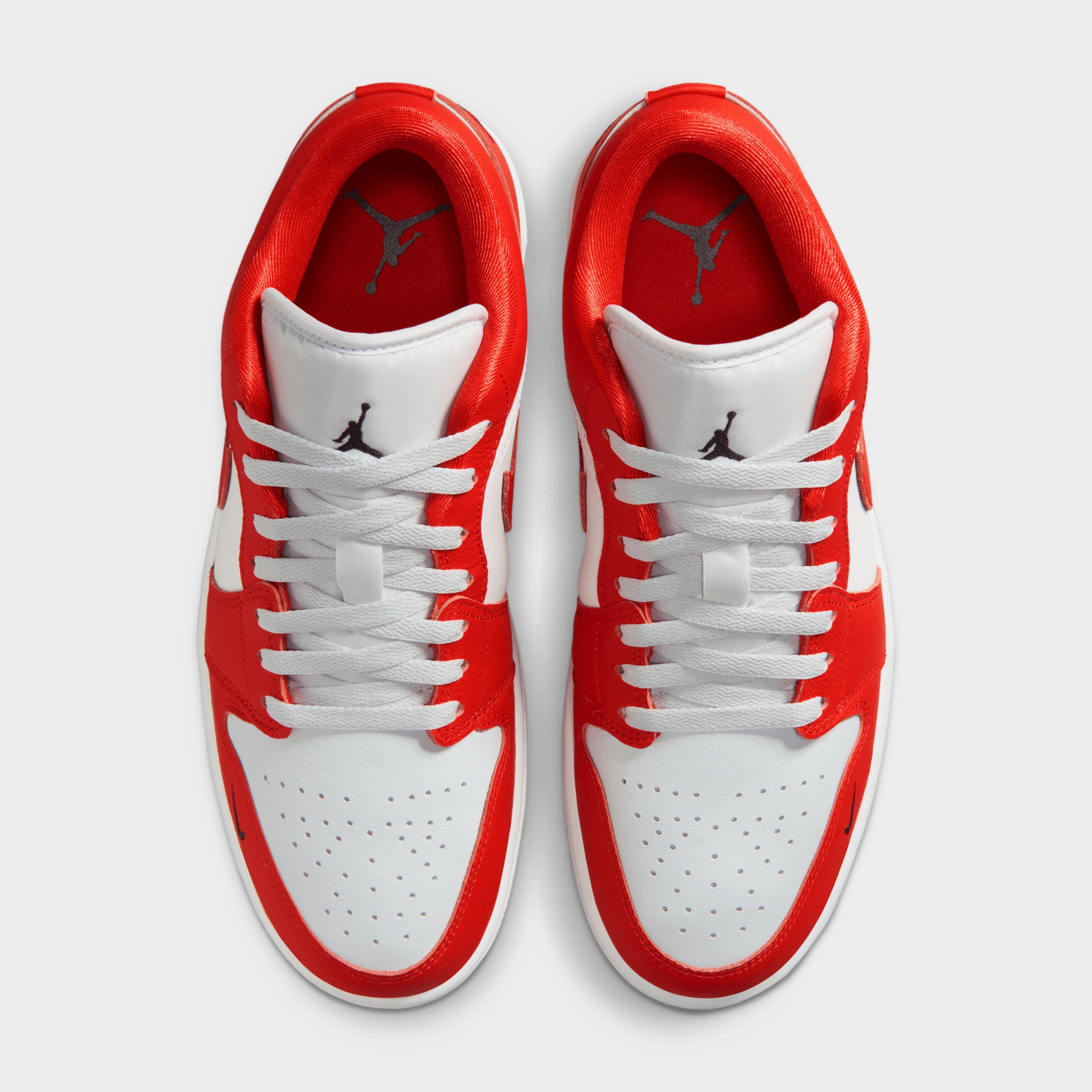 スニーカー AIR  JORDAN1  LOW  RED WHITE Jordan 1 Low SE Chile Red / Black - Summit White – JD Sports
