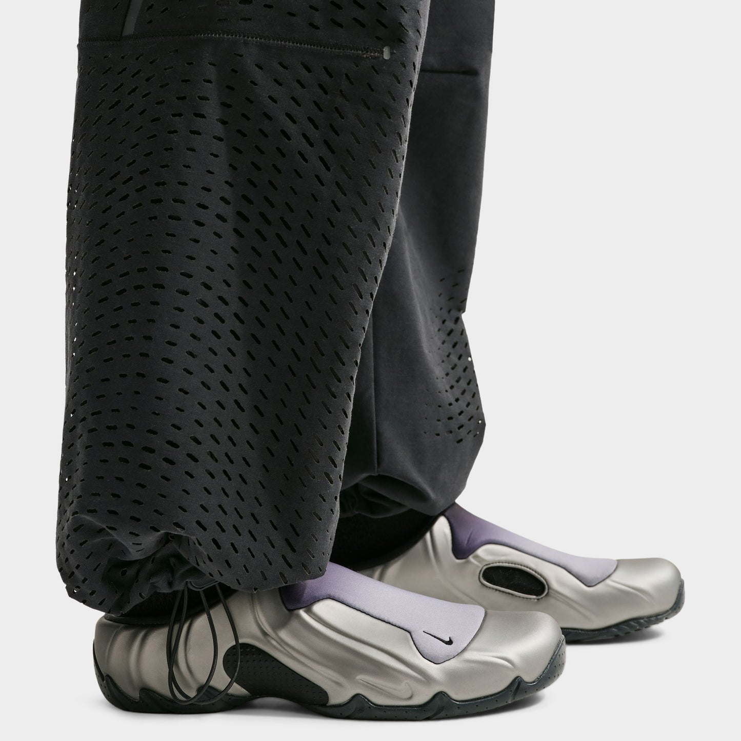 Nike Tech Fleece Dri-Fit Shori Perf Open Hem Pants / Black