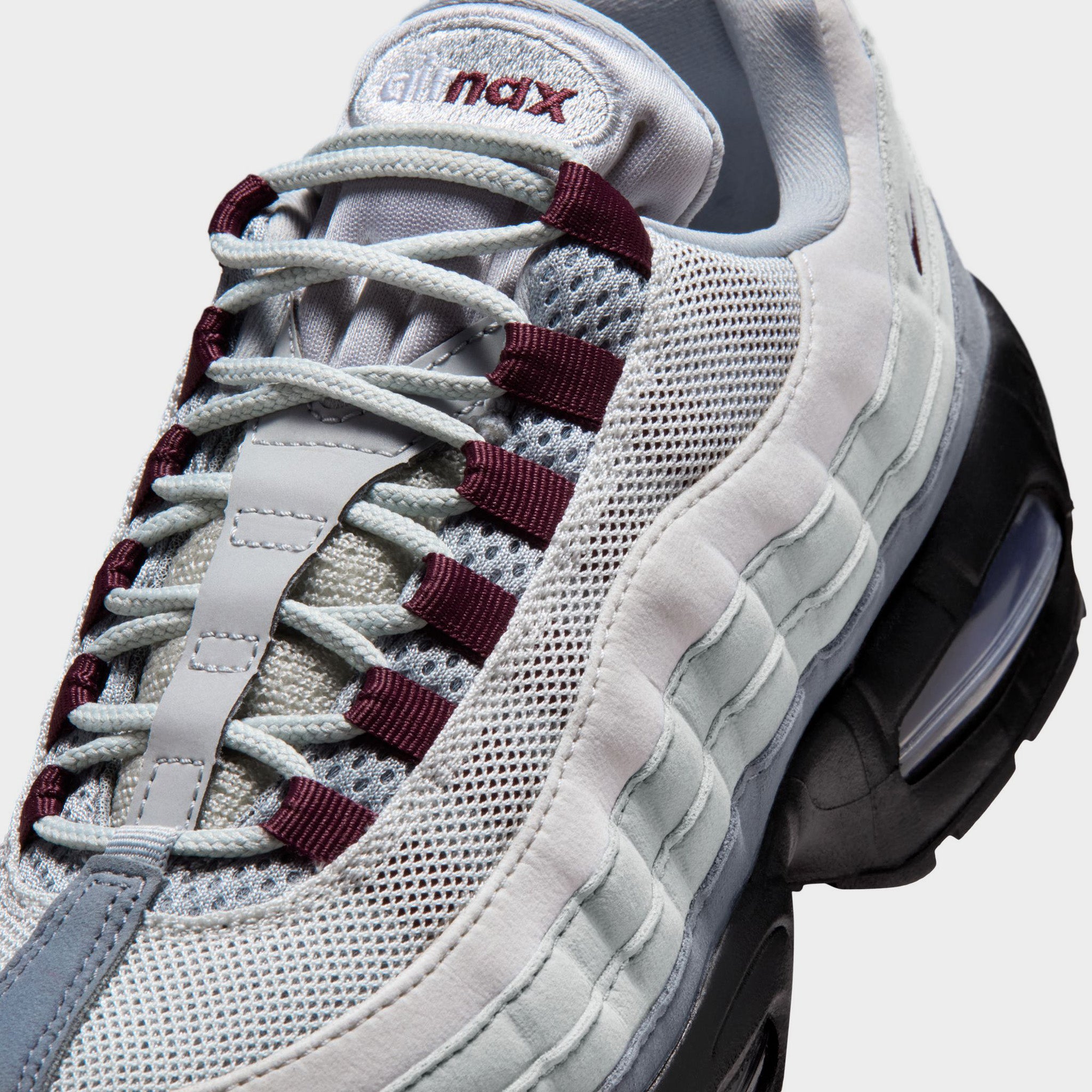 Nike Air Max 95 　グレー/バーガンディ Nike Women's Air Max 95 Smoke Grey / Burgundy Crush - Light Smoke