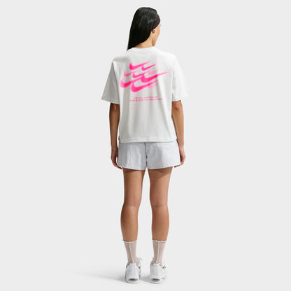 Nike Sportswear Classique Femmes T-shirt Coupe Carrée /Blanc Sommet