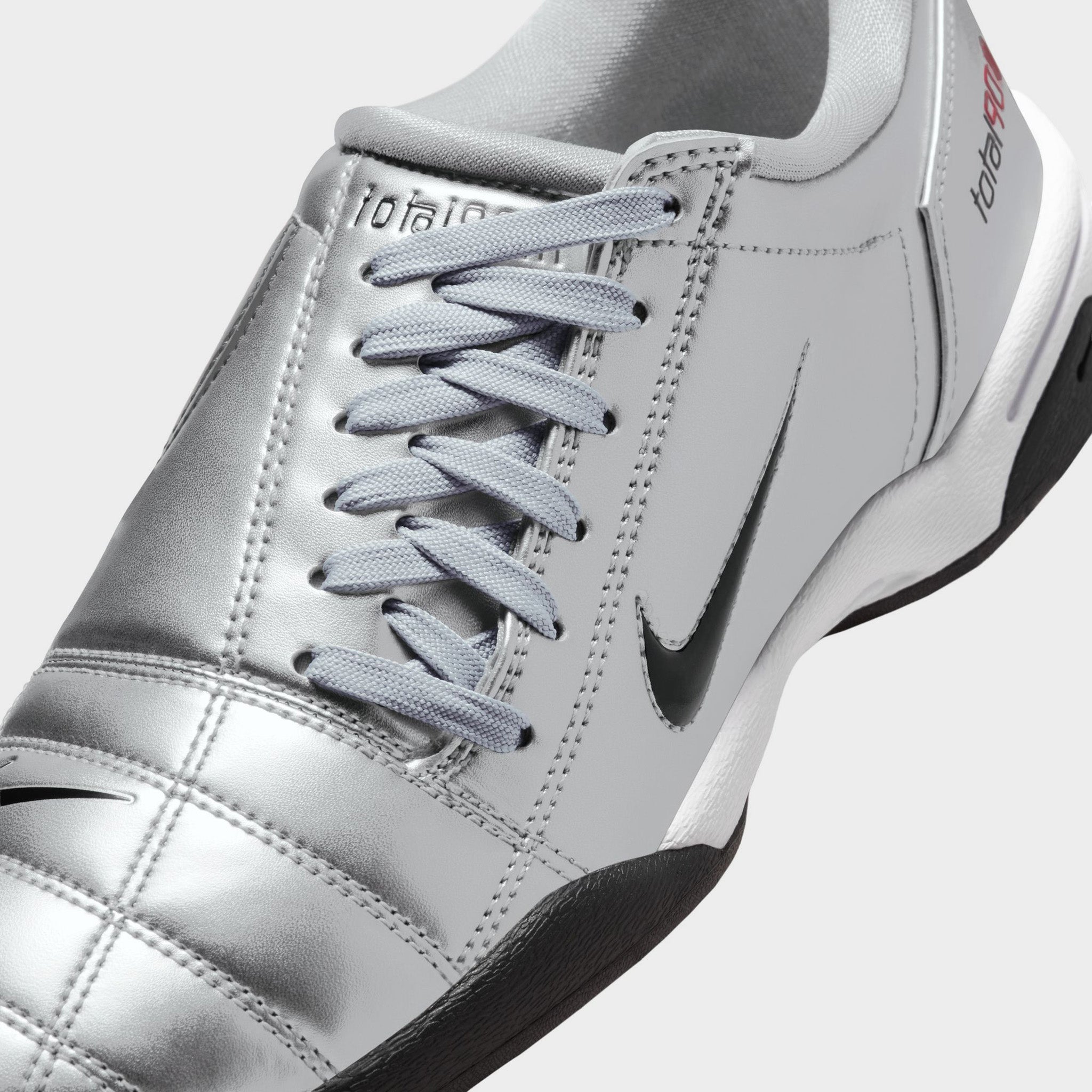 Nike Women's Total 90 Metallic Silver / Black - University Red