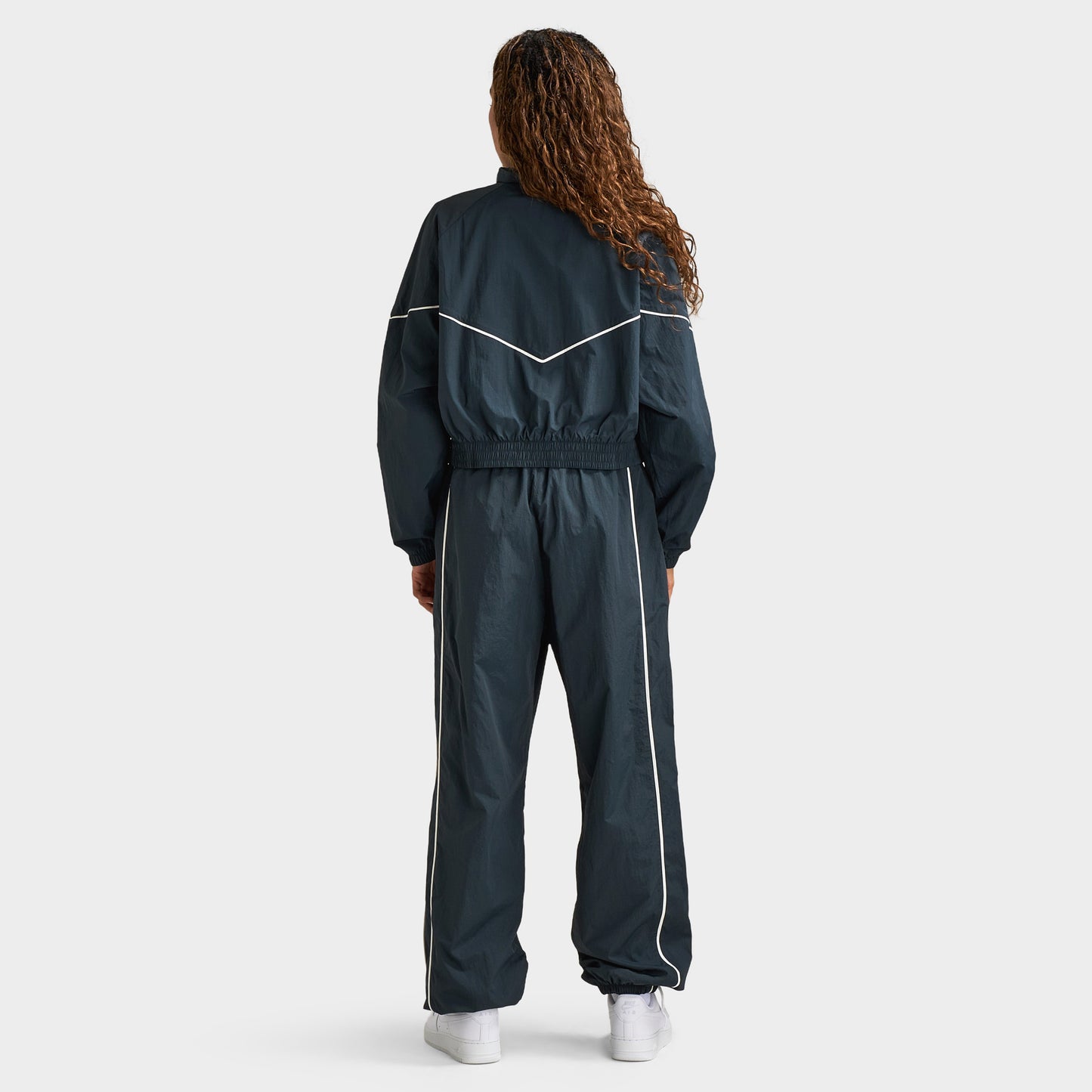 Nike Sportswear Women's WR Woven Jacket Speed Seaweed / Sail