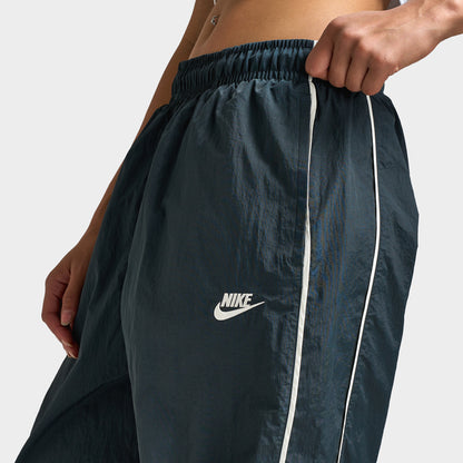 Nike Sportswear Femmes Pantalon tissé WR Bleu algues / voile