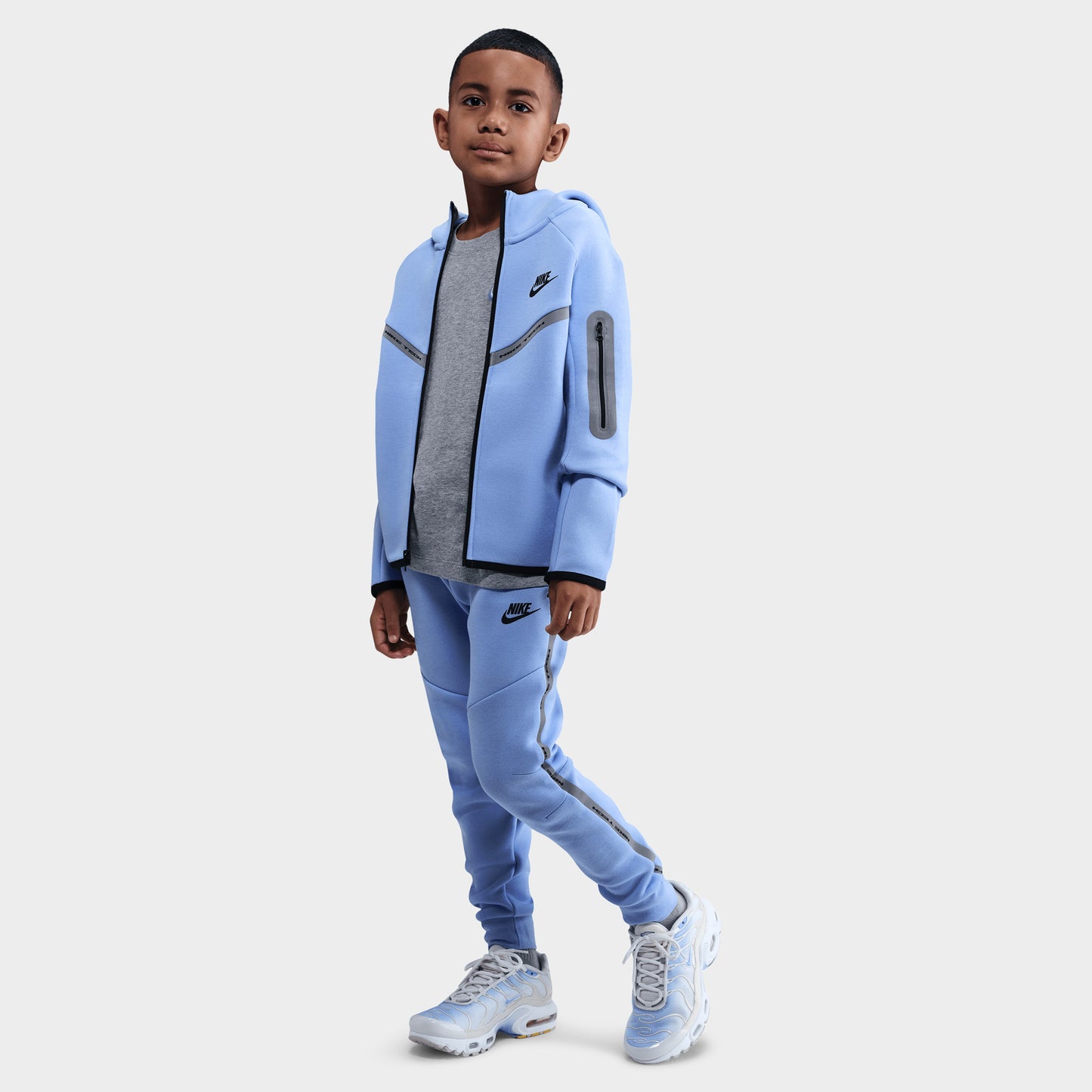 Nike Sportswear Tech Fleece entièrement zippé pour enfants Aluminium réfléchissant/noir