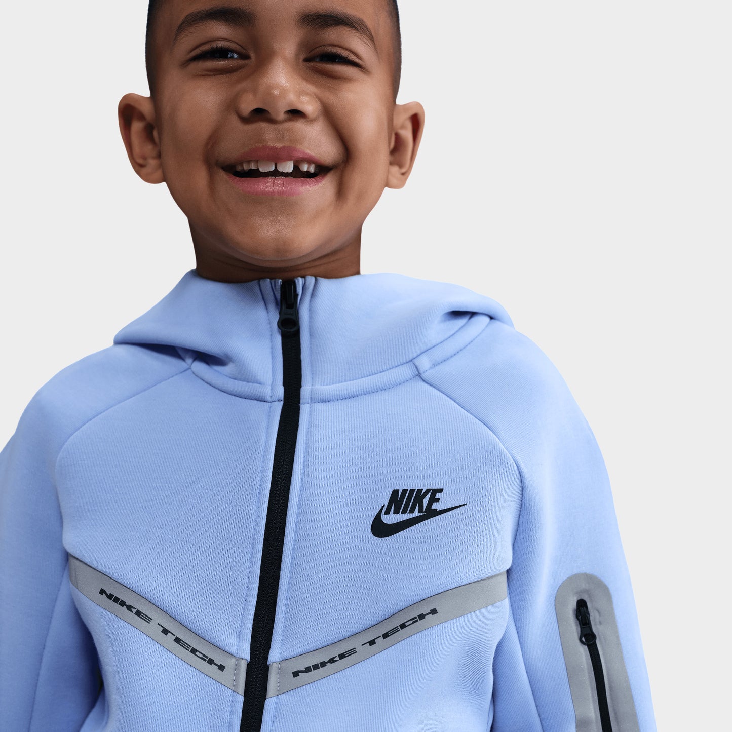 Nike Sportswear Tech Fleece entièrement zippé pour enfants Aluminium réfléchissant/noir