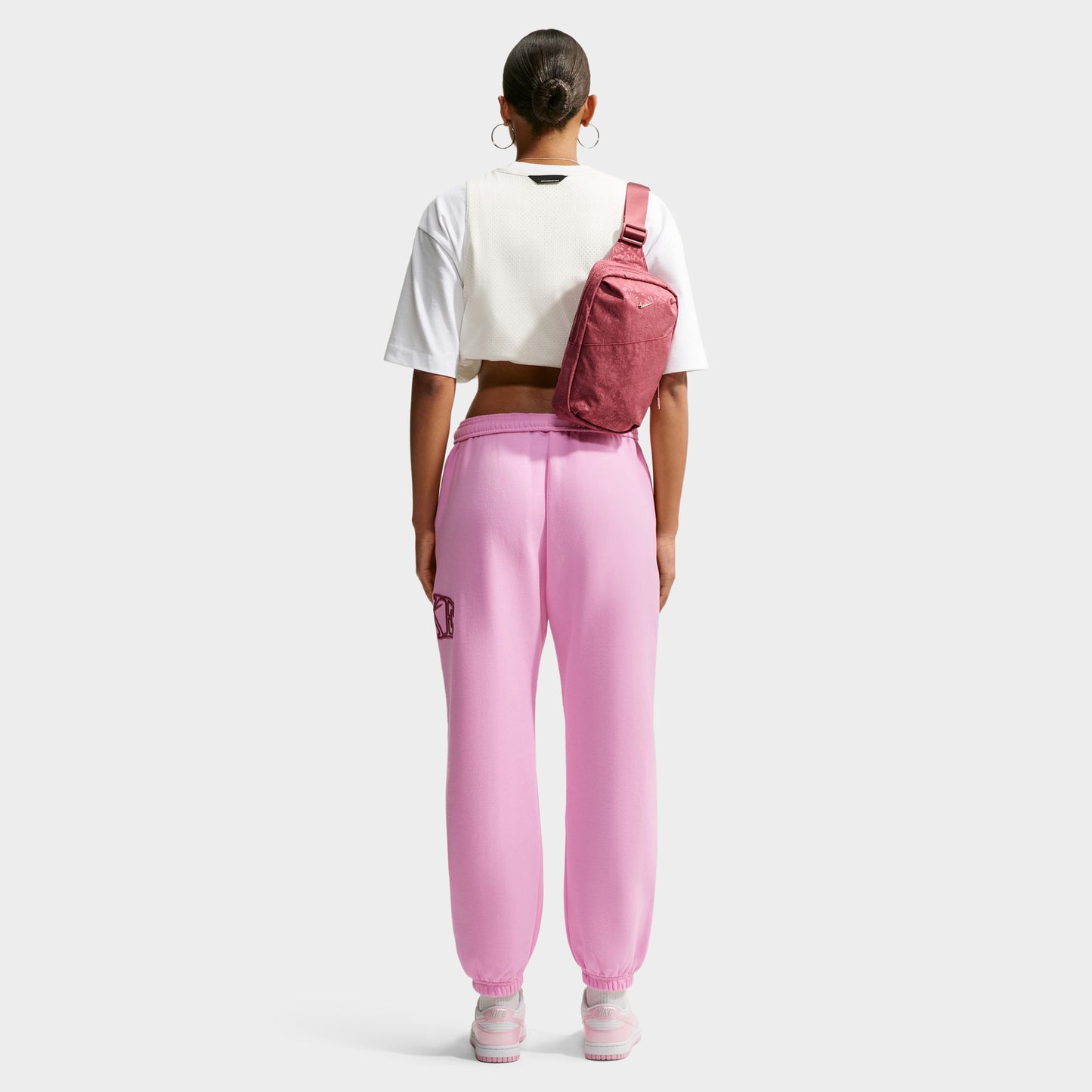 Nike Women's Studio Fleece Classic Fit Pant Pink Rise / Pink Smoke