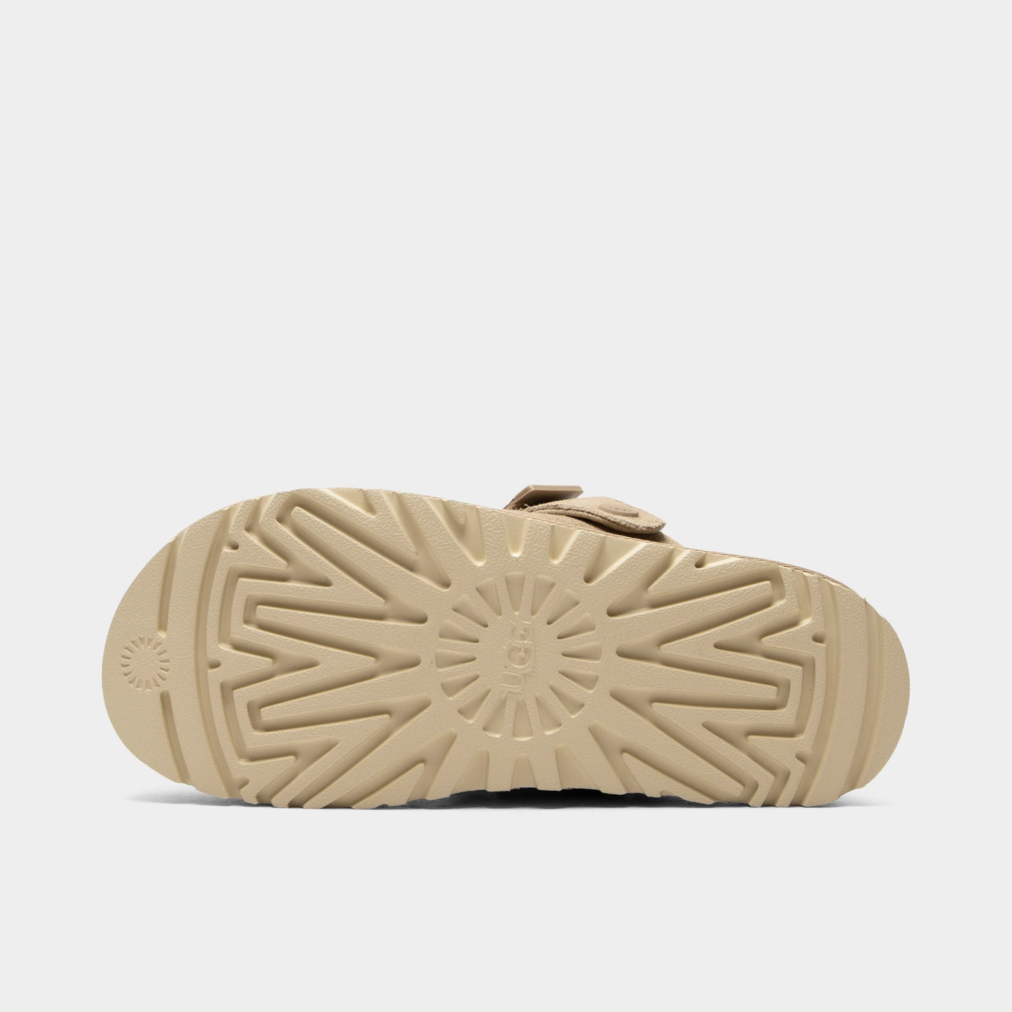 UGG Women's Goldenstar Clog / Sand