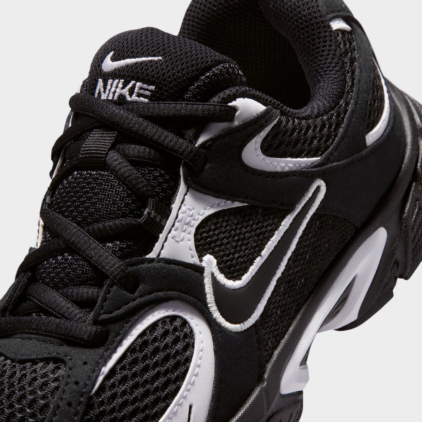 Nike V5 RNR Suede GS Noir / Noir - Blanc