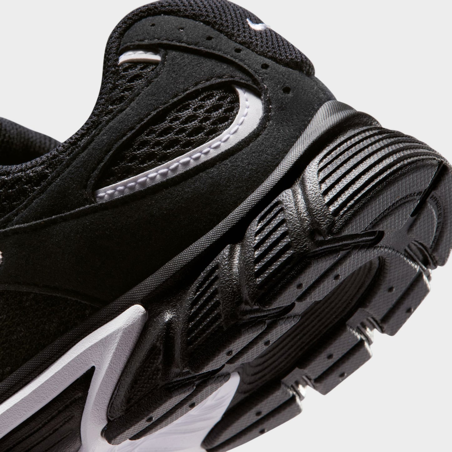 Nike V5 RNR Suede GS Noir / Noir - Blanc
