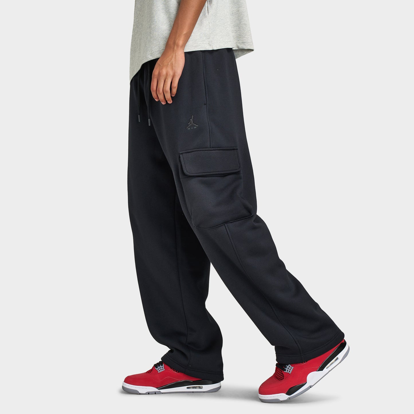 Jordan Brooklyn Oversized Fleece Cargo Pants / Black