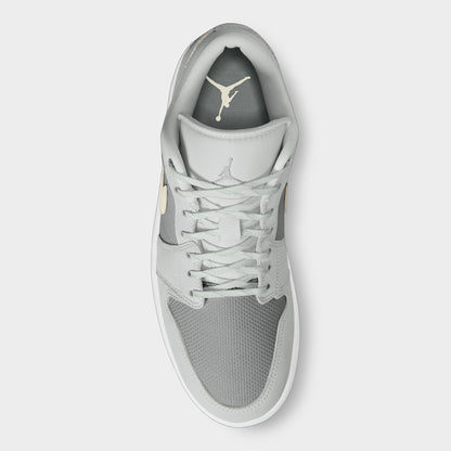 Jordan 1 Low SE Blanc Cassé / Gris Fumée Clair - Perle douce