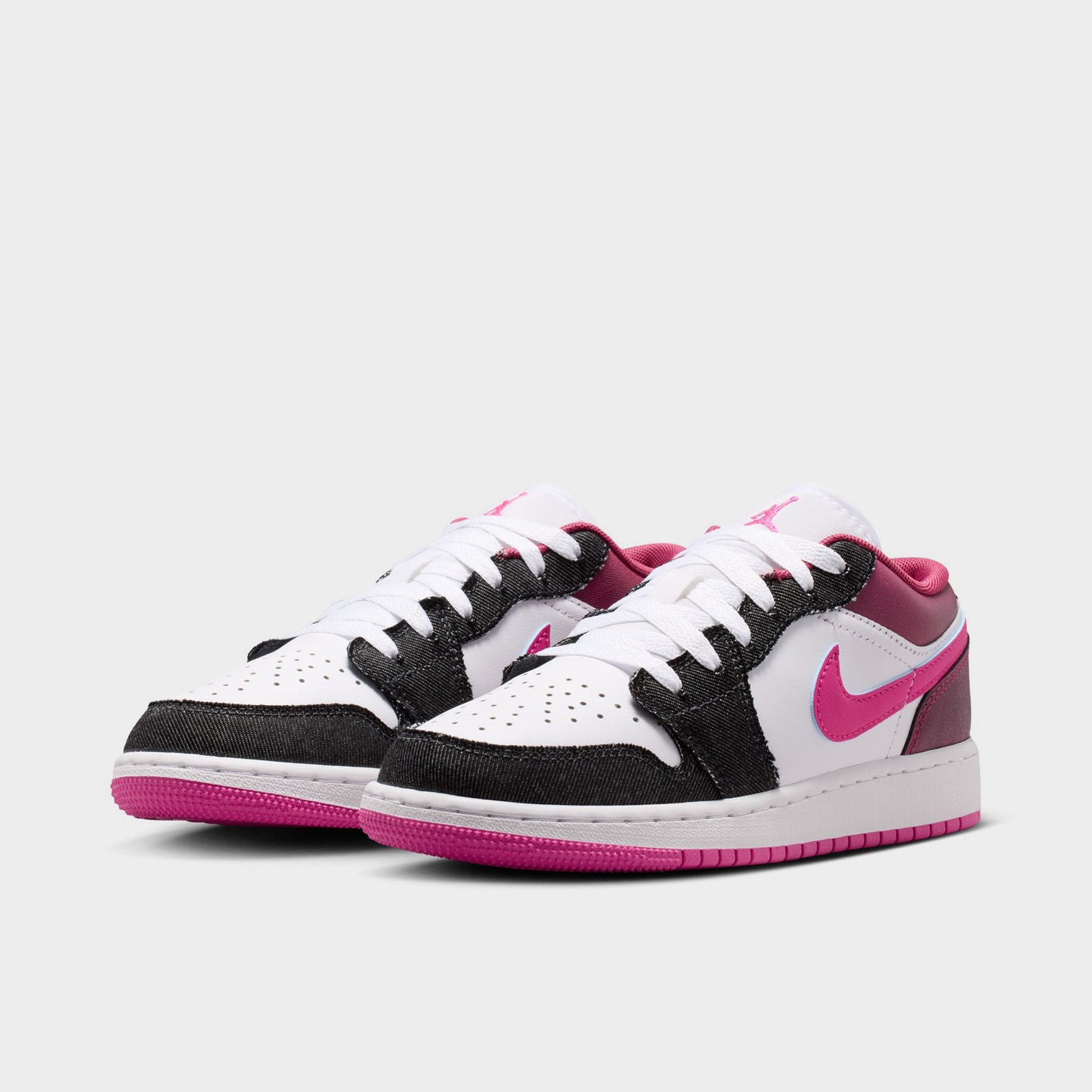 Jordan 1 Low SE GS Off Noir / Desert Pink- White