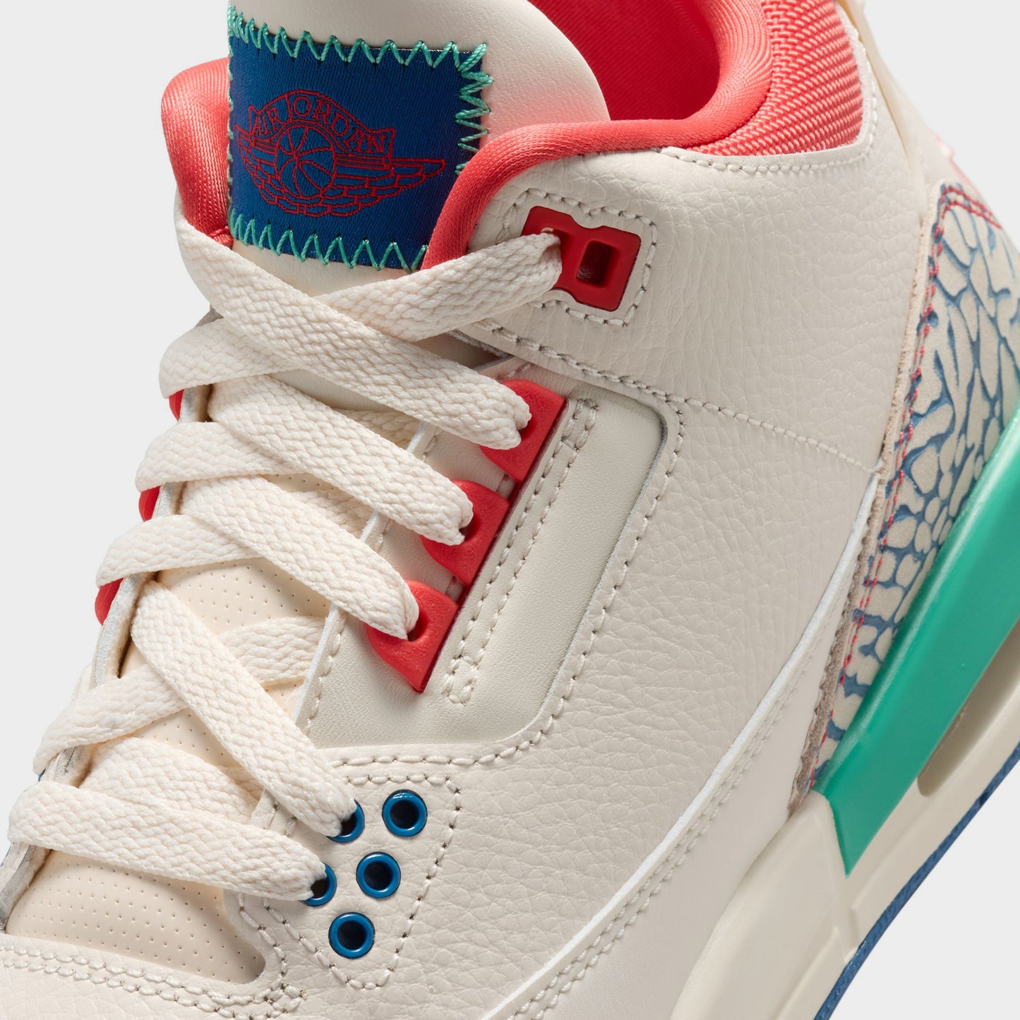Jordan 3 Retro GS Chalk / Track Red - True Blue