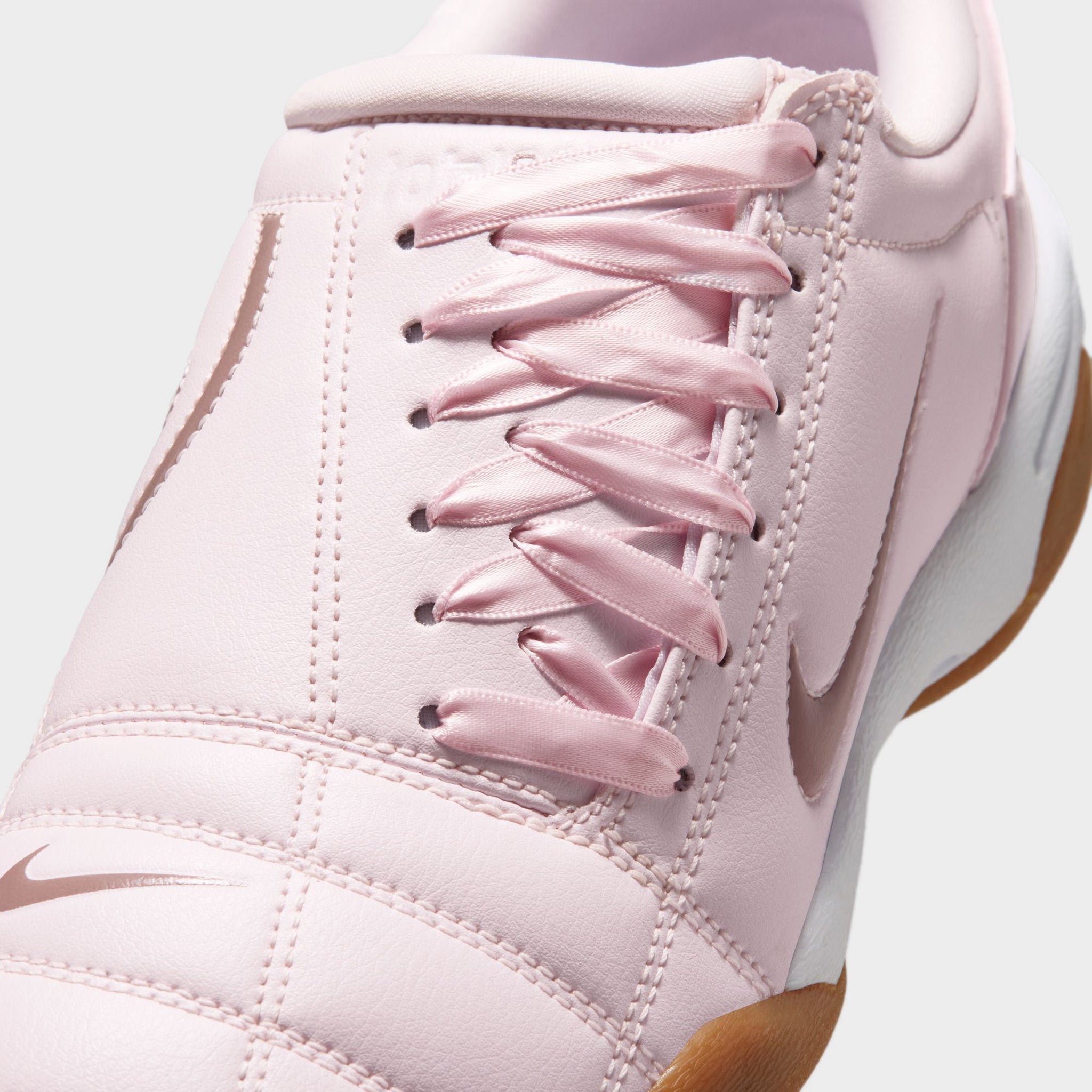 Nike Women's Total 90 Pearl Pink / Light Violet Ore - White – JD