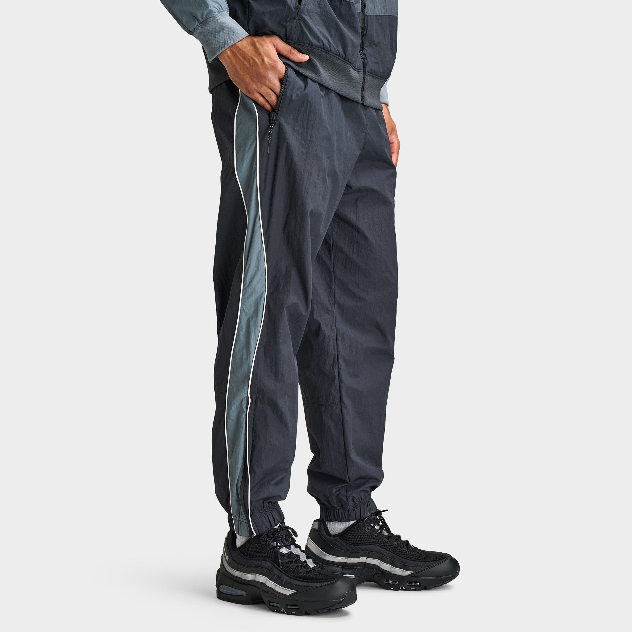 Nike Air Max 95 Woven Pants / Black – JD Sports