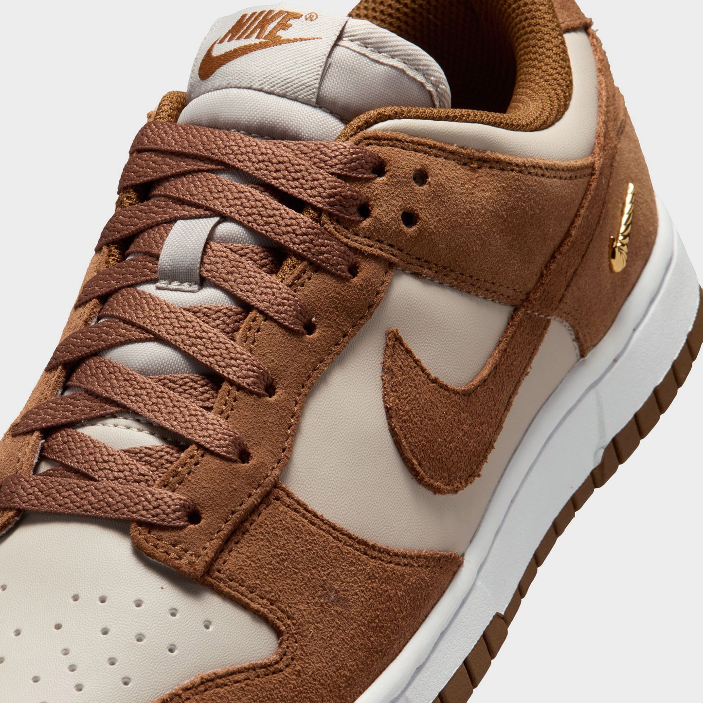 Nike Femmes Dunk Low SE British Tan / British Tan - Crème