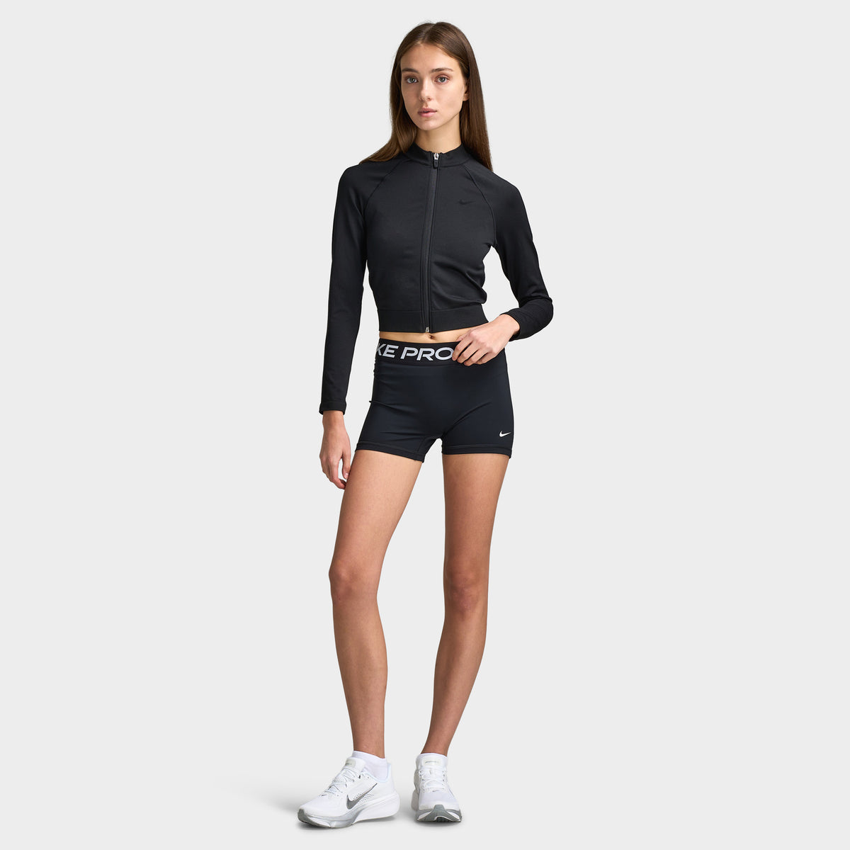 Nike Women's Pro Seamless Full-Zip Training Top / Black