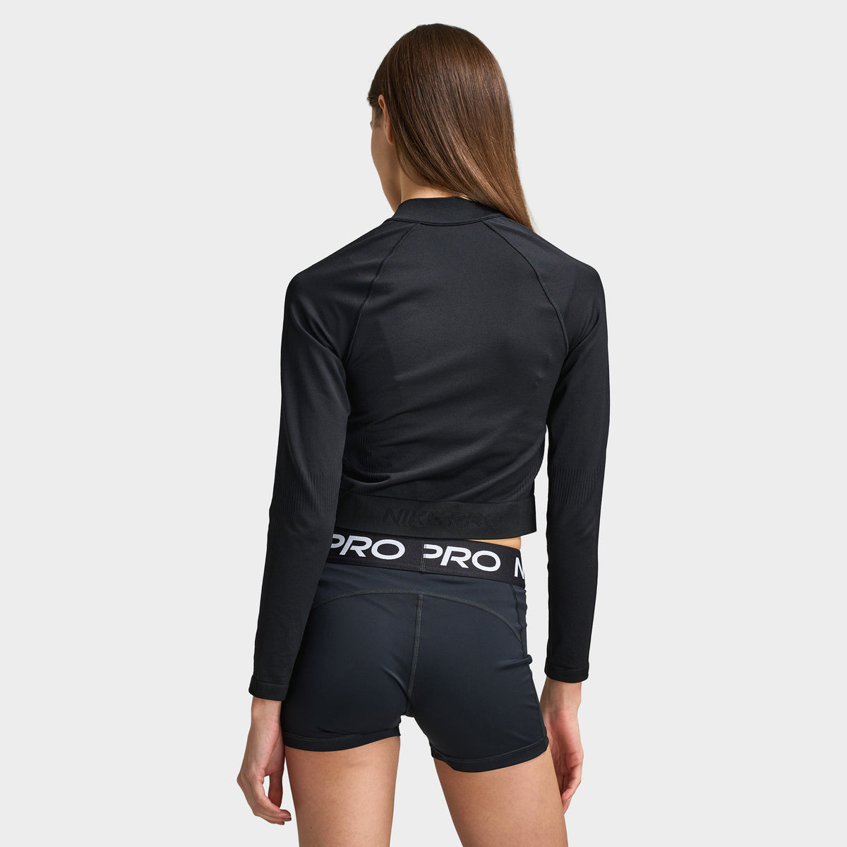 Nike Women's Pro Seamless Full-Zip Training Top / Black