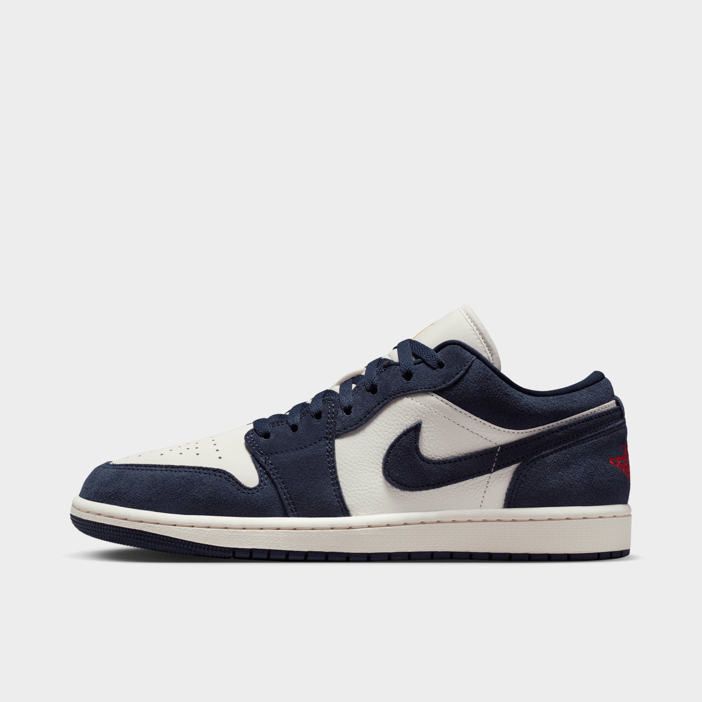 Jordan 1 Low Obsidian / University Gold