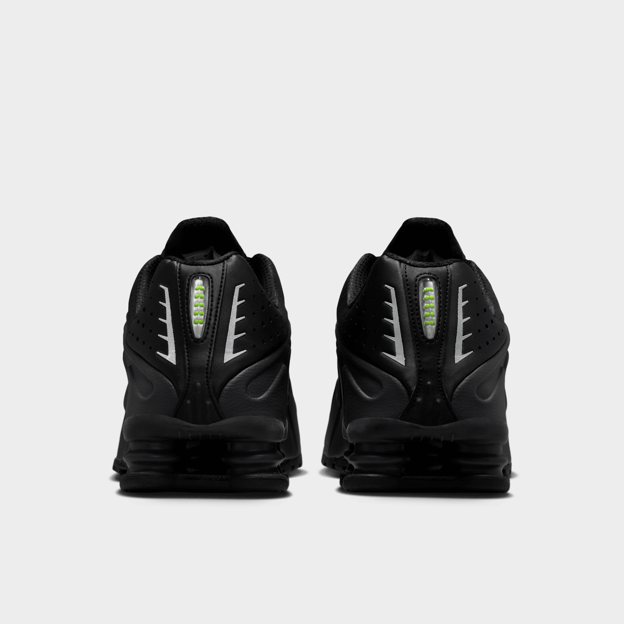 Nike Shox R4 Anthracite / Multi – JD Sports
