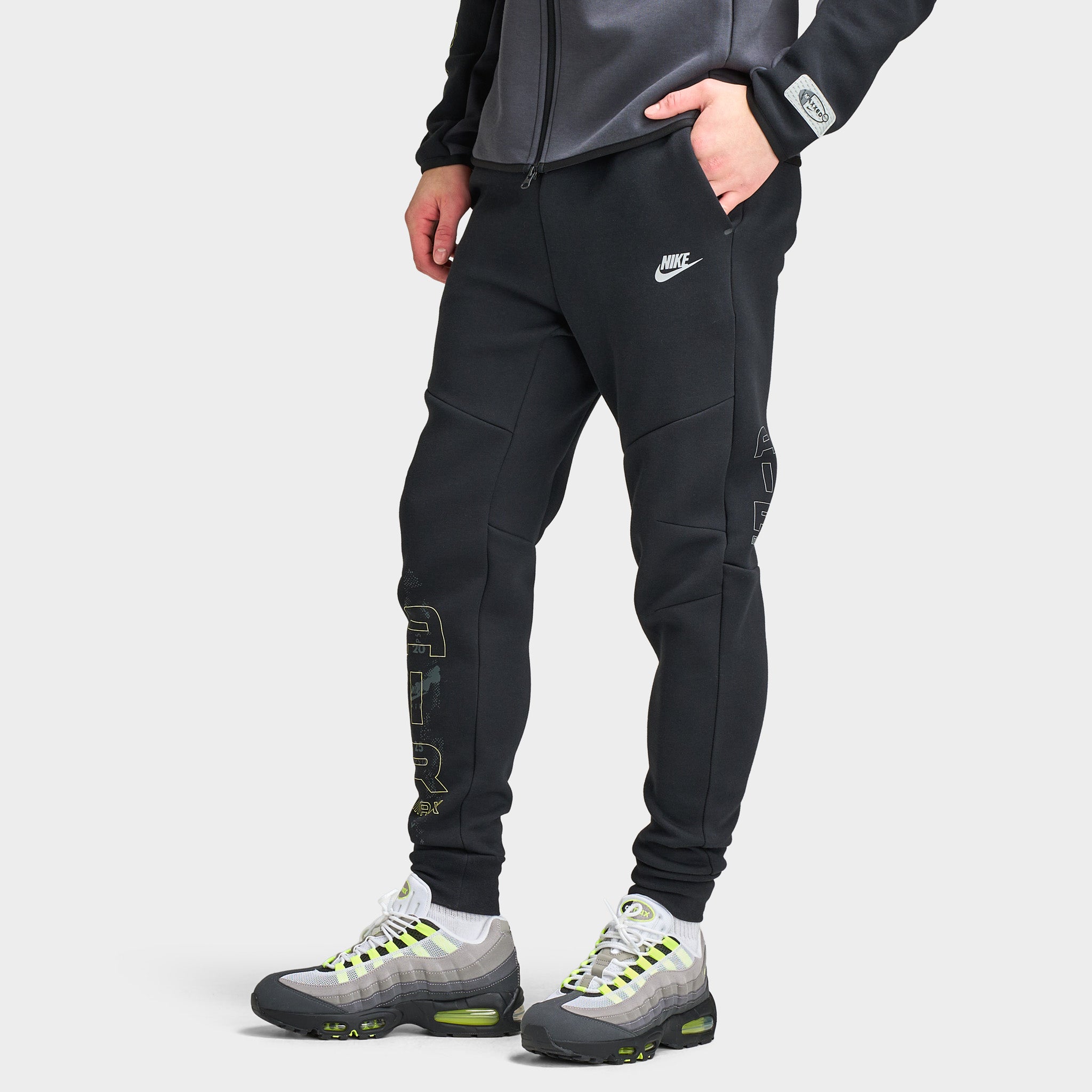 Nike Tech Fleece Jogger MAX 95 Black / Neon Yellow – JD Sports