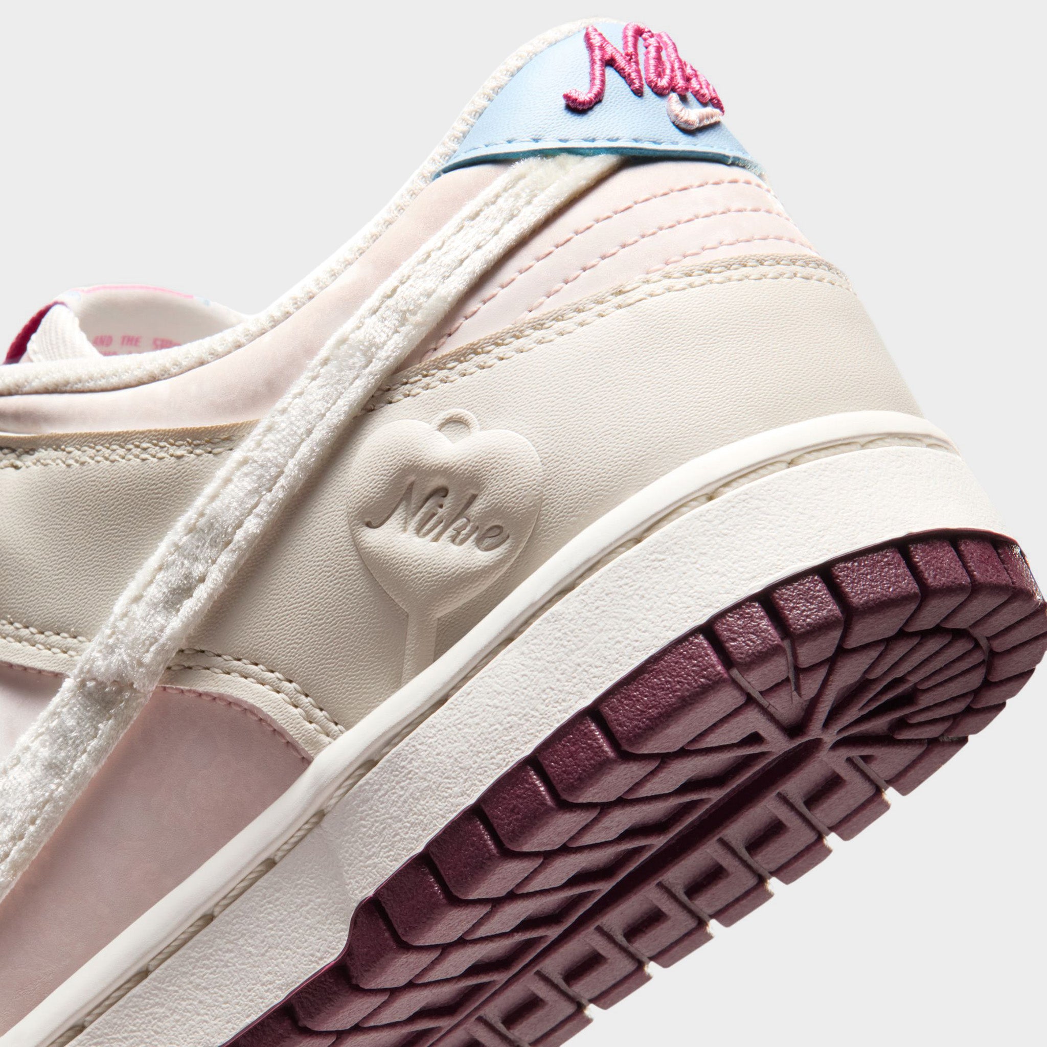 Nike Women's Dunk Low Silt Red / Sail - Light Bone – JD Sports