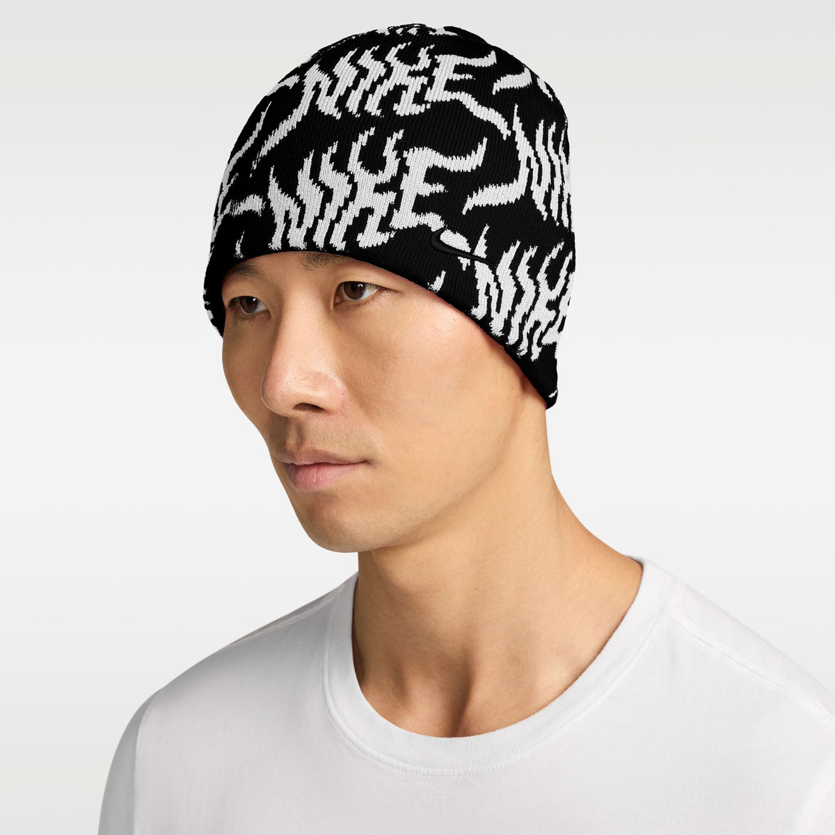 Nike Peak Tuque UC GFX Noir / Blanc