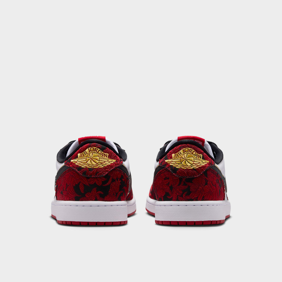 Jordan 1 Retro Low OG Noir / Rouge Varsity - Blanc Summit