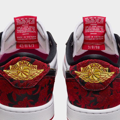 Jordan 1 Retro Low OG Noir / Rouge Varsity - Blanc Summit