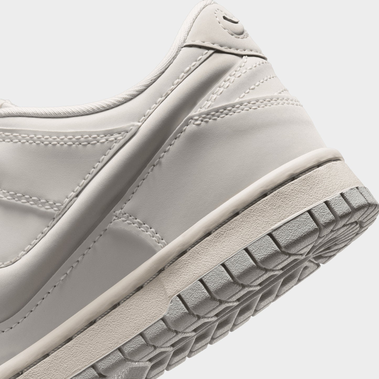 Nike Dunk LV8 Sail / Bone - Coconut Milk