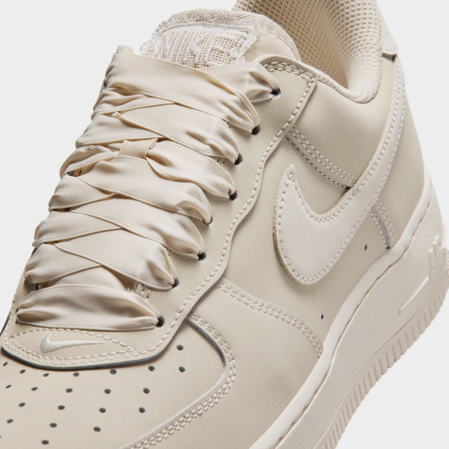 Nike Femmes Air Force 1 Rétro Avoine / Ivoire Pâle - Avoine