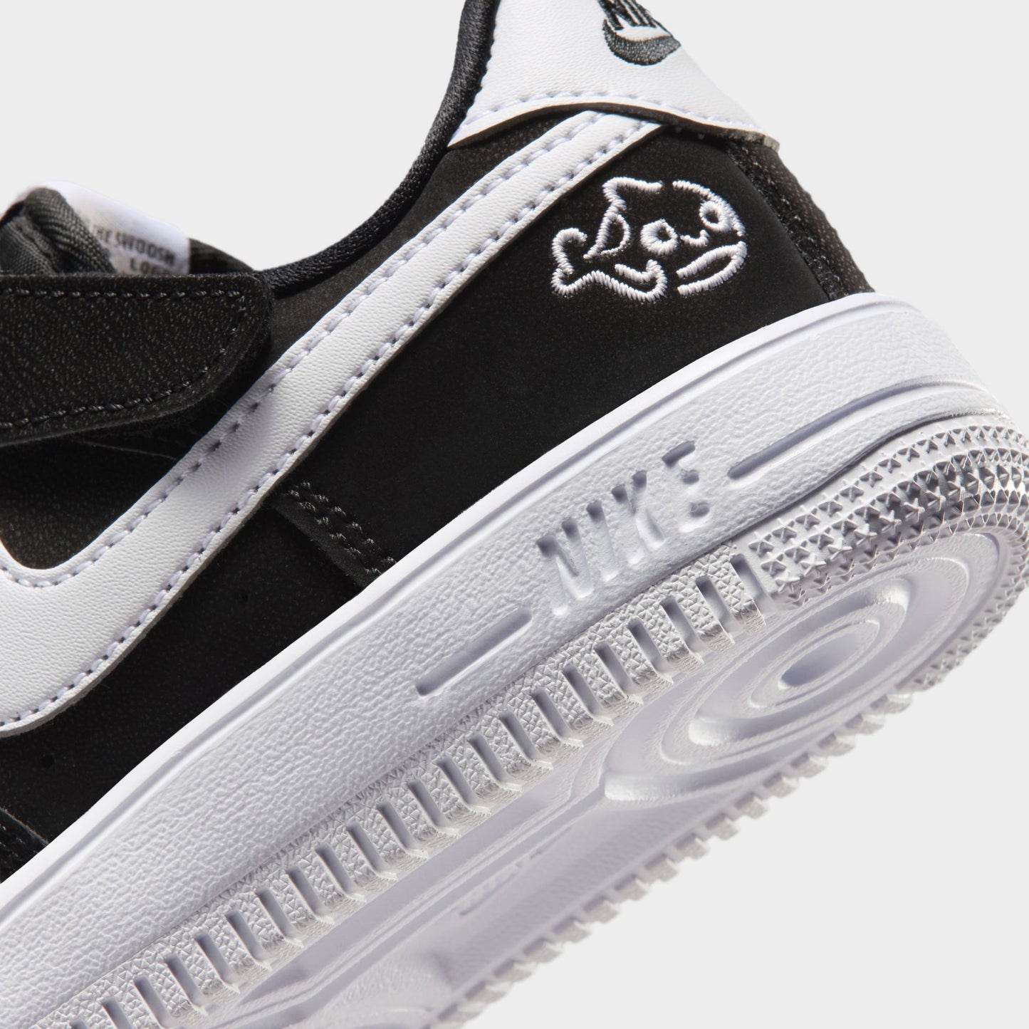 Nike Air Force 1 PS Noir / Blanc