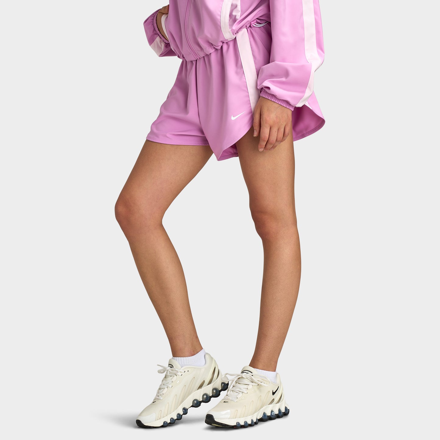 Nike Women's Sport Woven Shorts / Light Magenta / Pink Foam