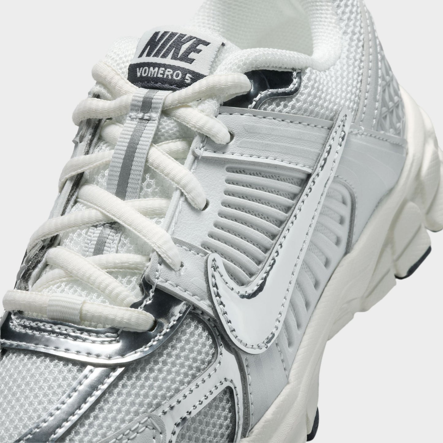 Nike Vomero 5 PS Poussière de photons / Chrome Gridiron - Voile