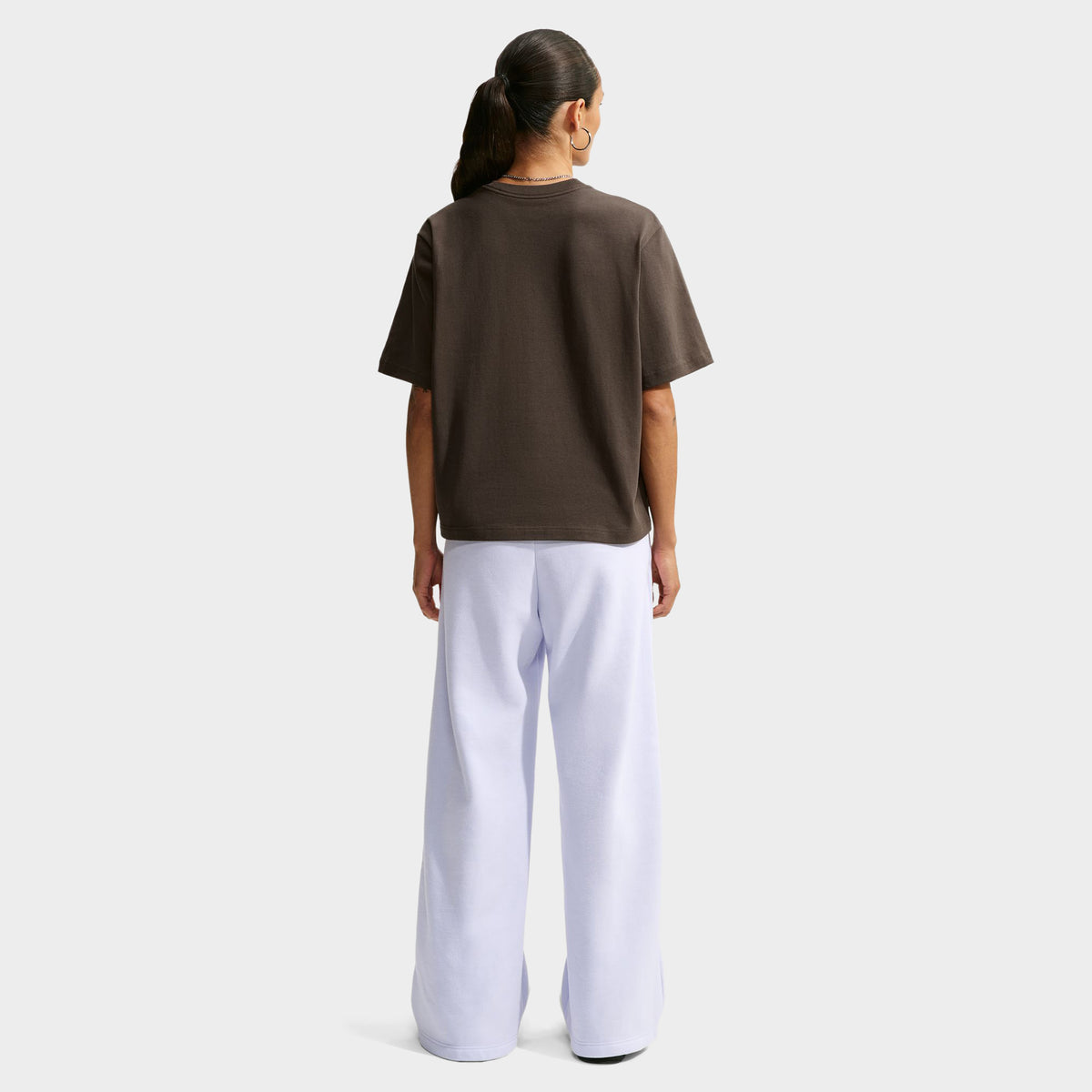 Nike Sportswear Femme Essential T-shirt Manches Courtes Coupe Ample Imprimé Graphique Brun Baroque