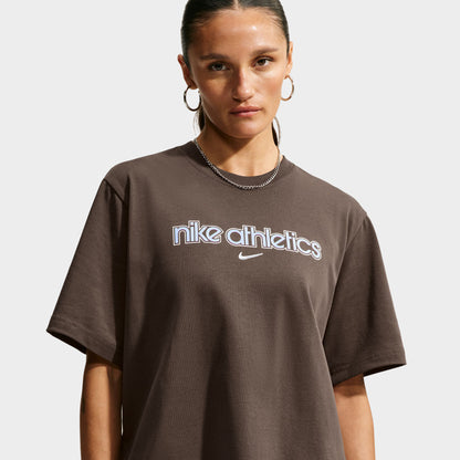 Nike Sportswear Femme Essential T-shirt Manches Courtes Coupe Ample Imprimé Graphique Brun Baroque