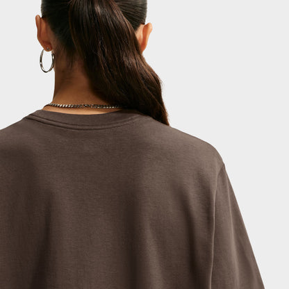 Nike Sportswear Femme Essential T-shirt Manches Courtes Coupe Ample Imprimé Graphique Brun Baroque